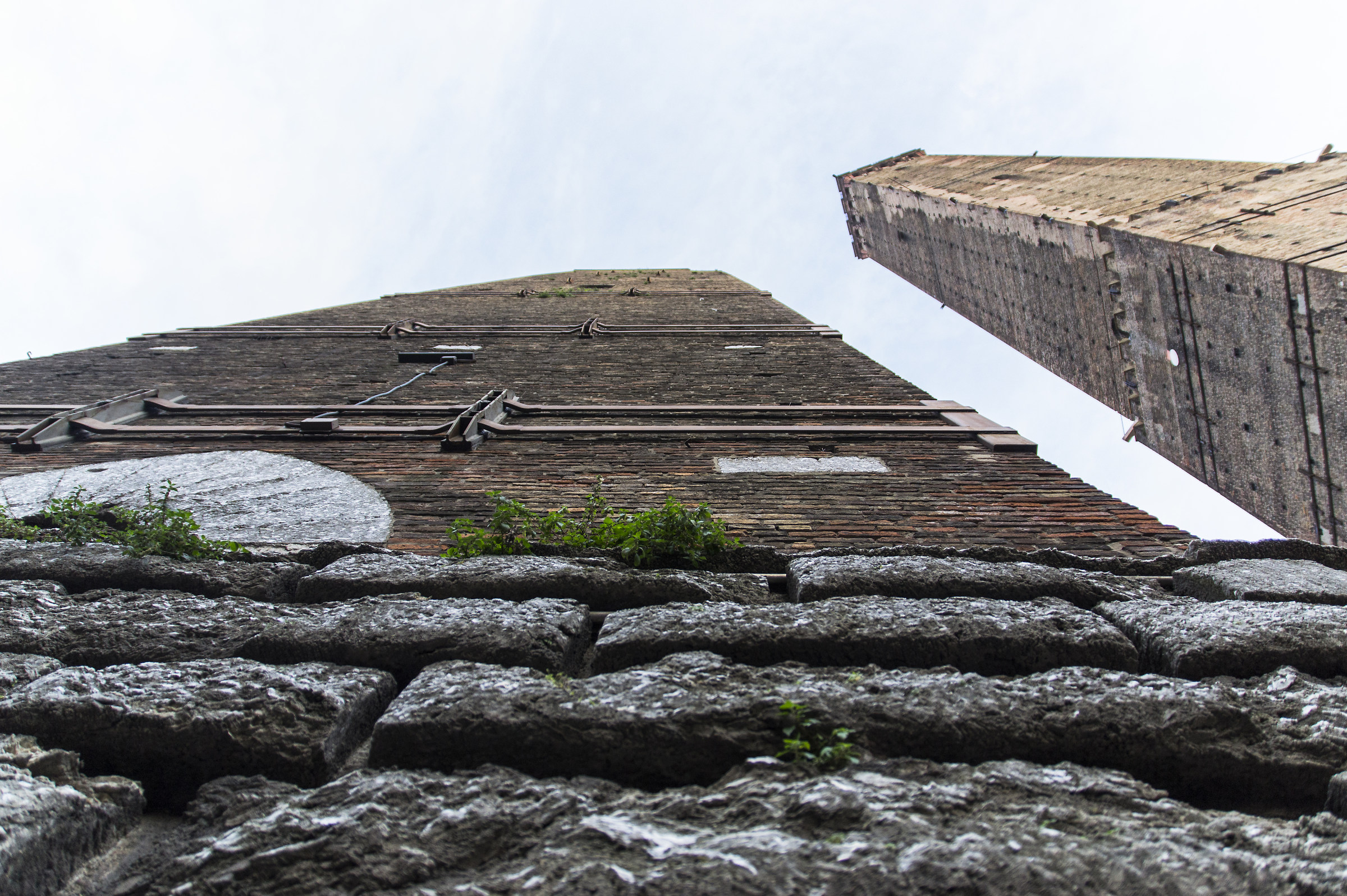 The two Towers: Garisenda and the Asinelli