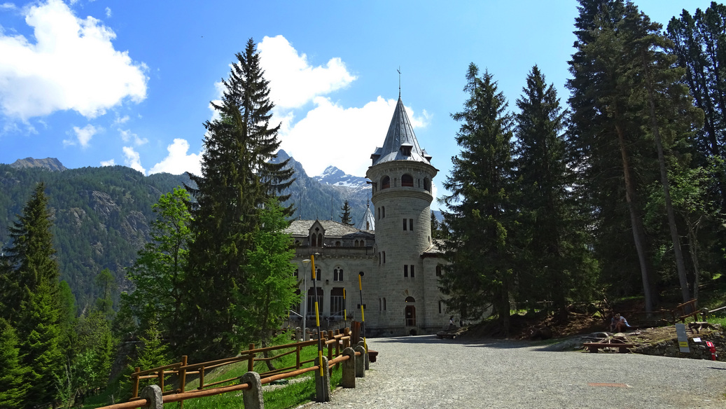 Castello Savoia (Gressoney AO)