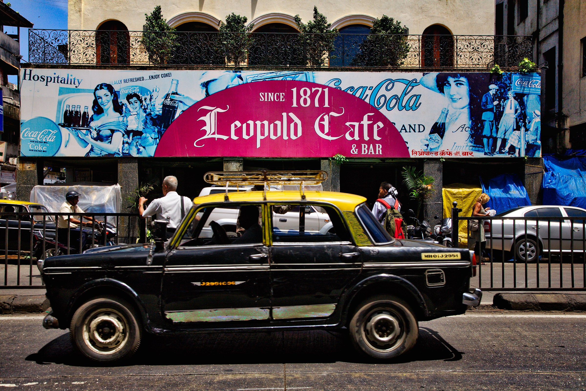 Leopold Cafè ... Mumbai ... (Shantaram)