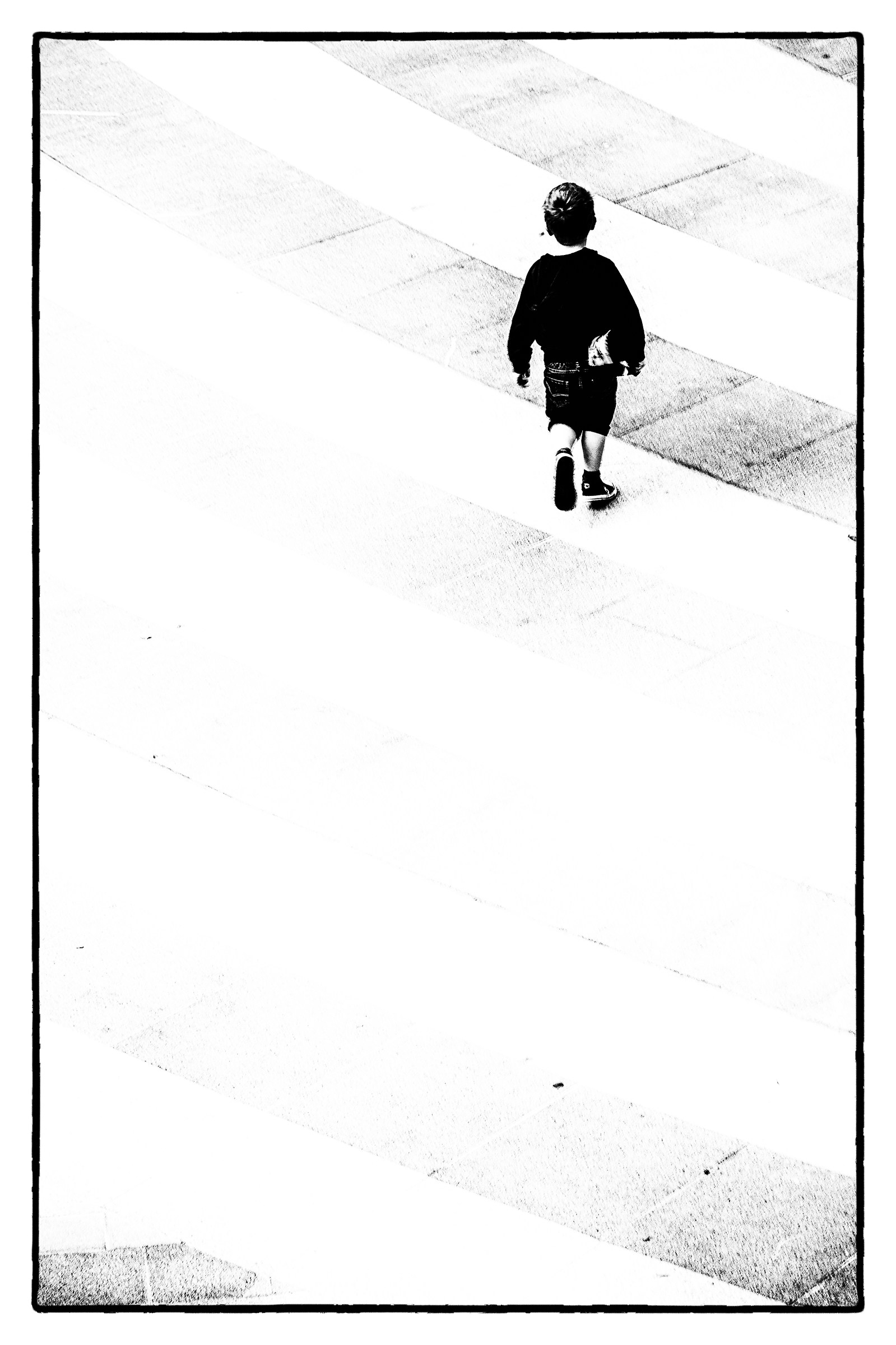 Piccolo Ragazzo, Grande Mondo