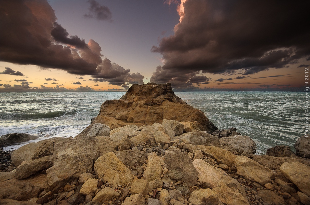 Una strano vulcano (Caronia Marina)