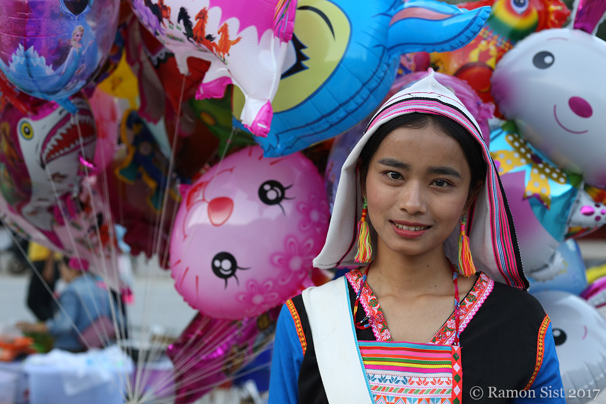 China, Ji Nu Shan - Typical Girl