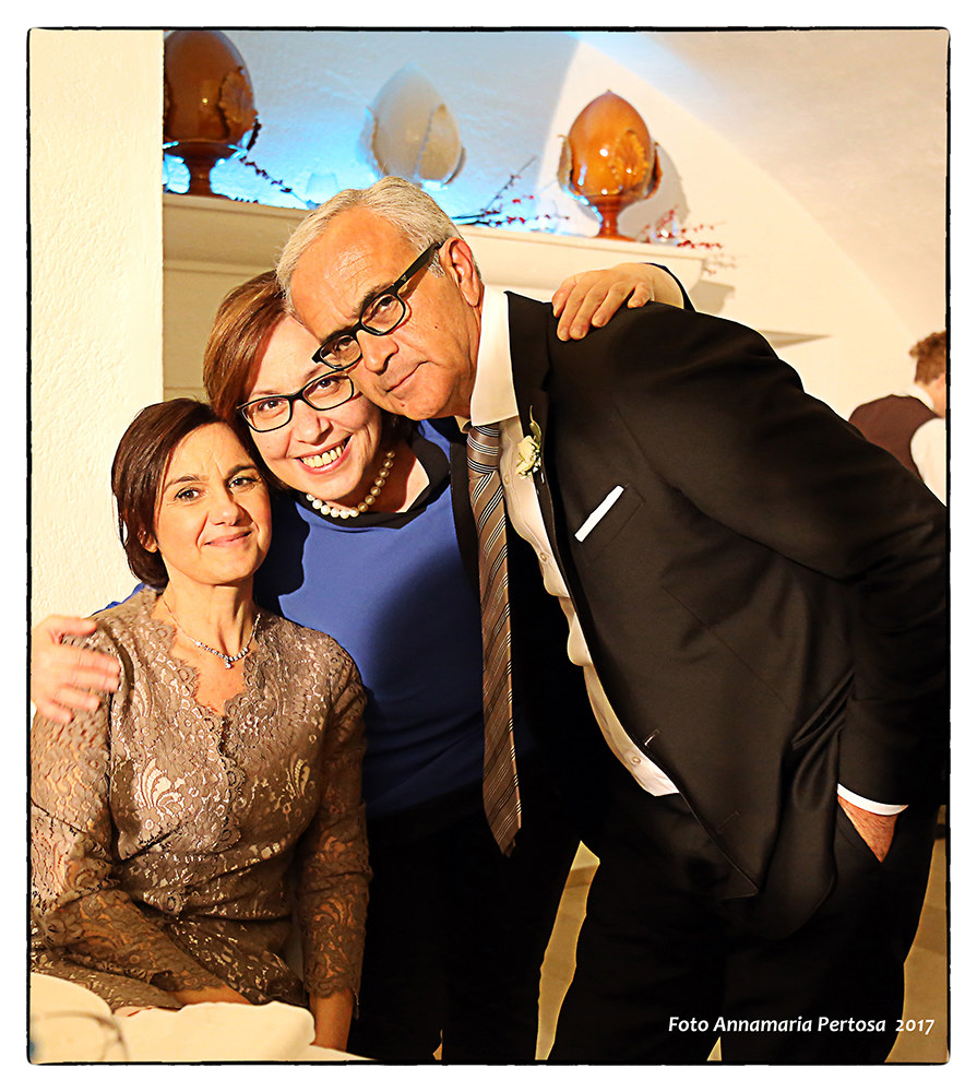 I introduce you to my sister