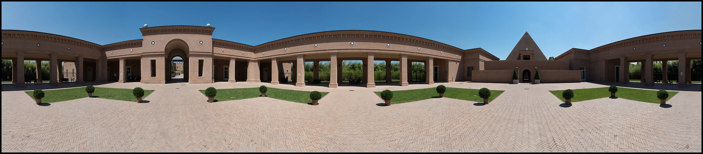 Maze's Maze Center (pr)