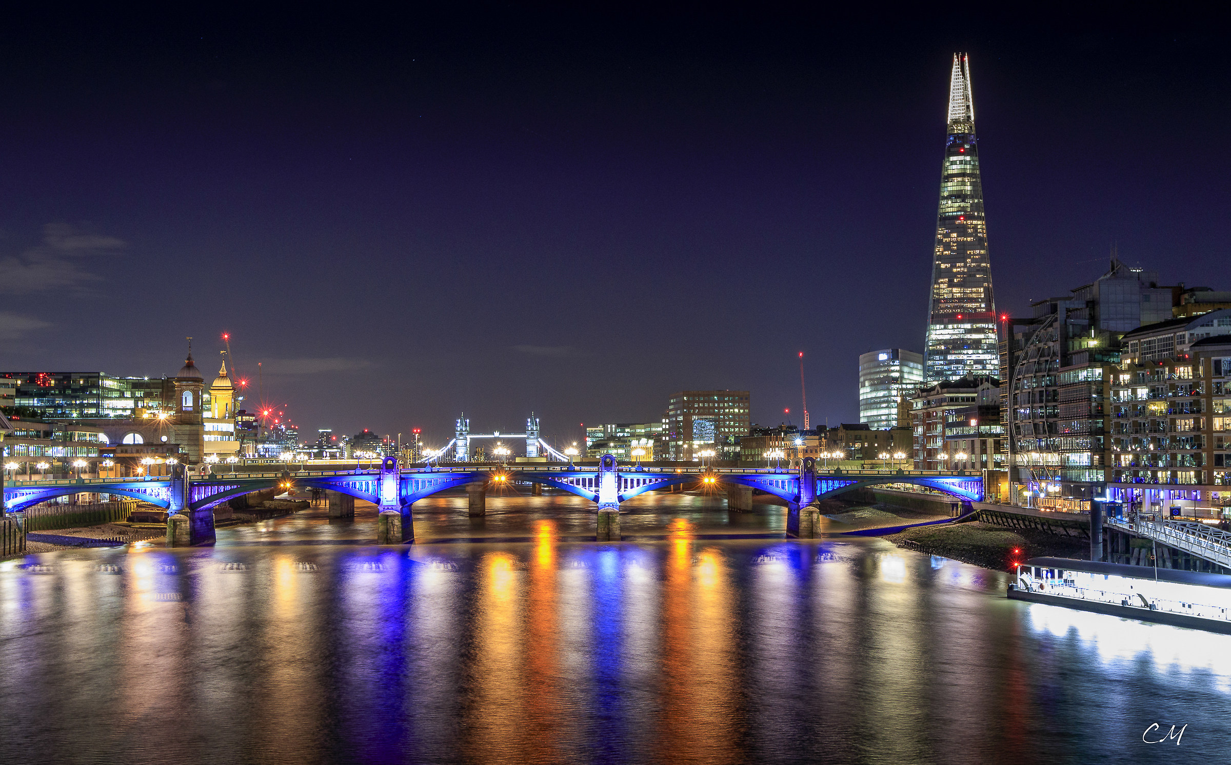London city by night