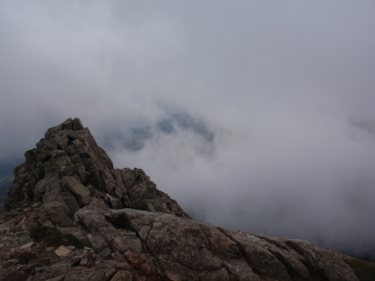 monte capanne nelle nuvole