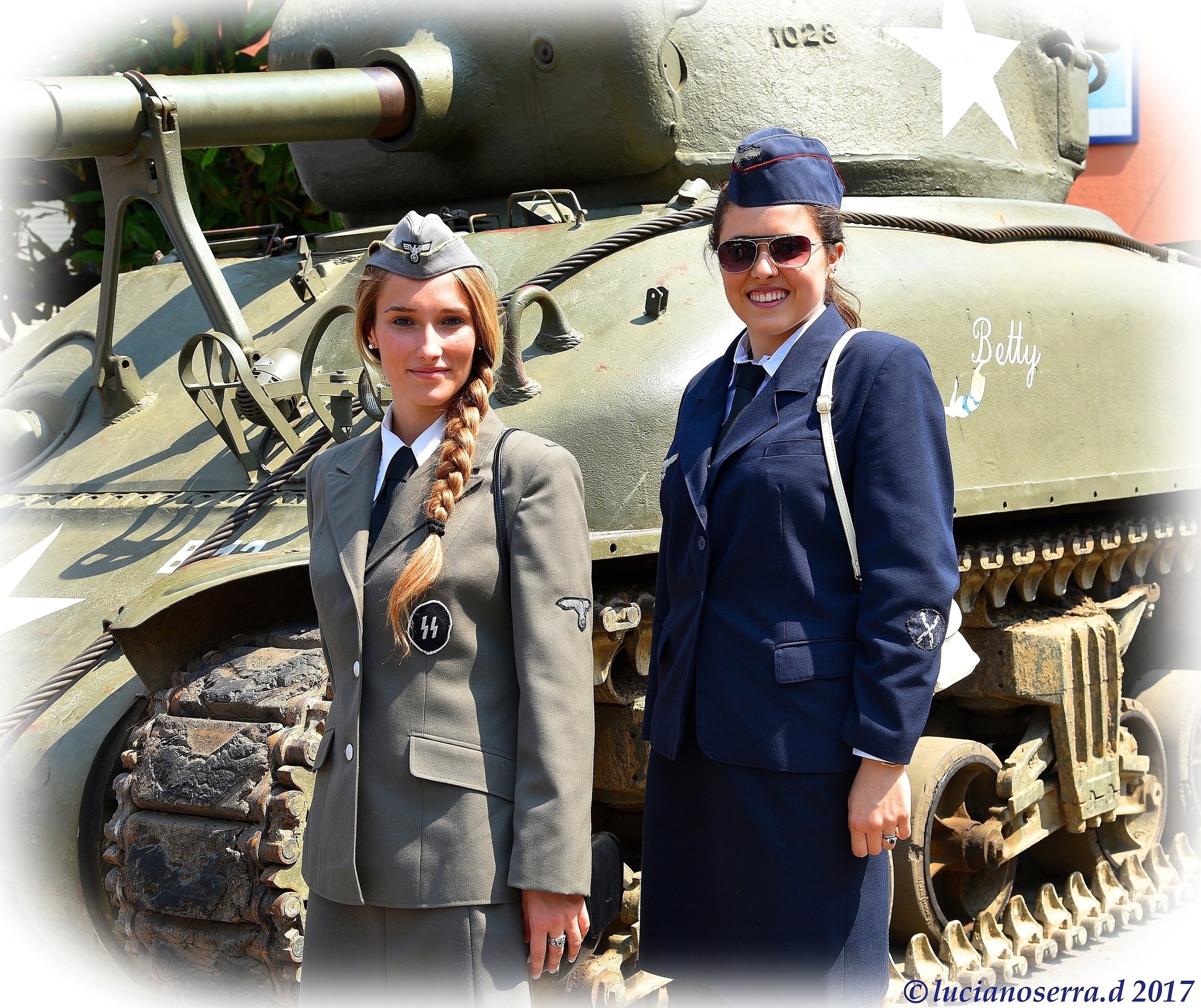 Figuranti con divise militari della II Guerra Mondiale