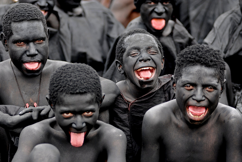 Papua Nuova Guinea - Bambini pipistrello