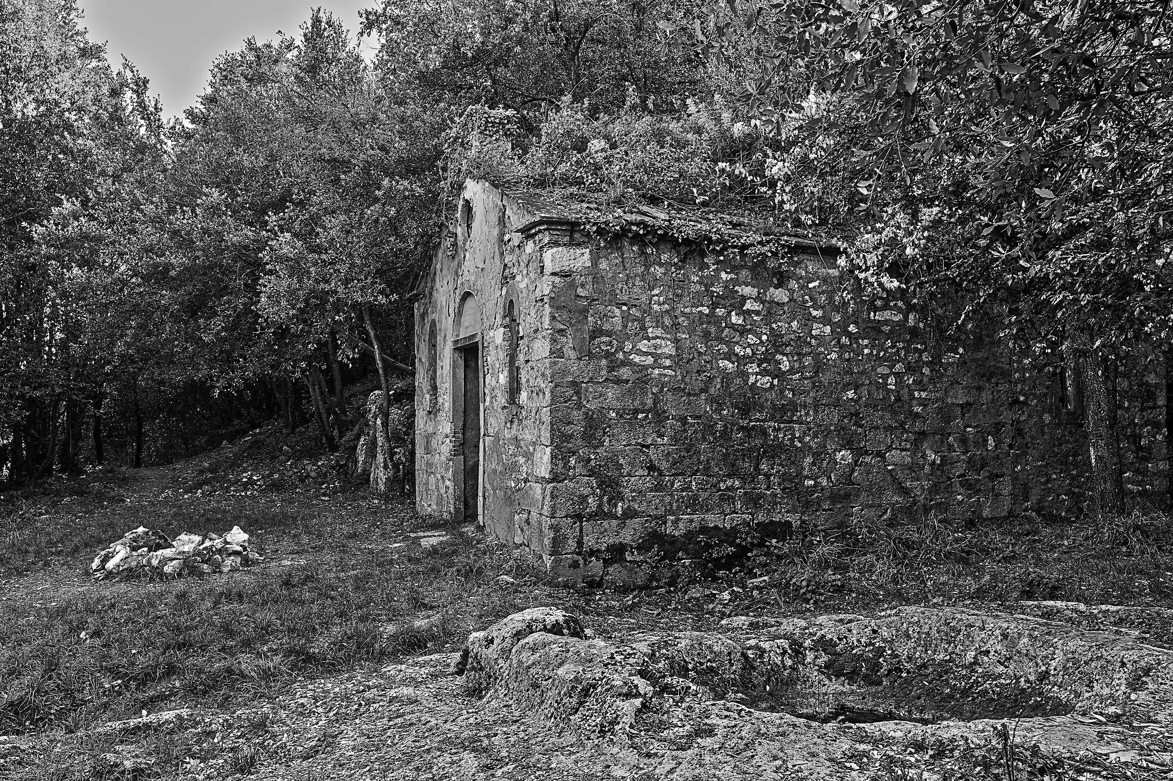 eremo della spelonca B/N