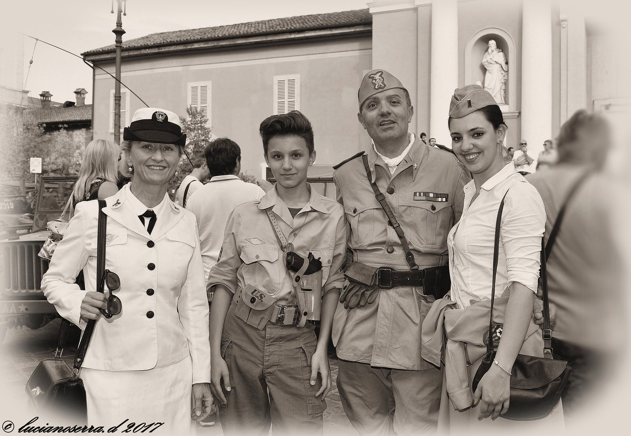 Figuranti con divise militari della II Guerra Mondiale