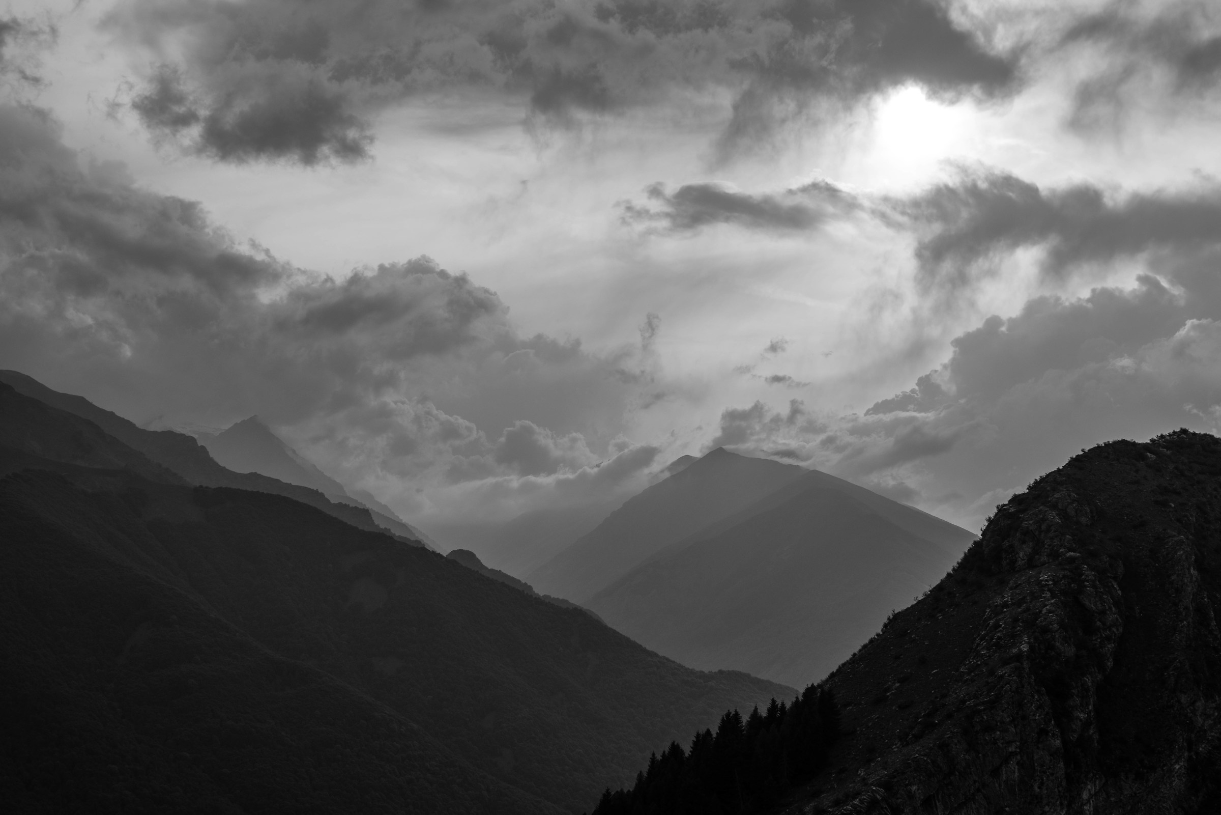 Tramonto tra le nuvole