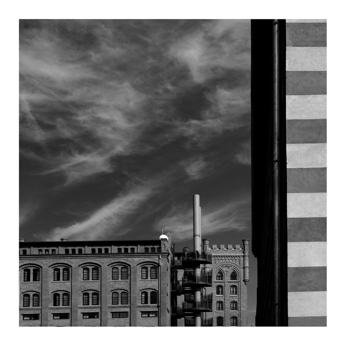 There is disorder in the sky