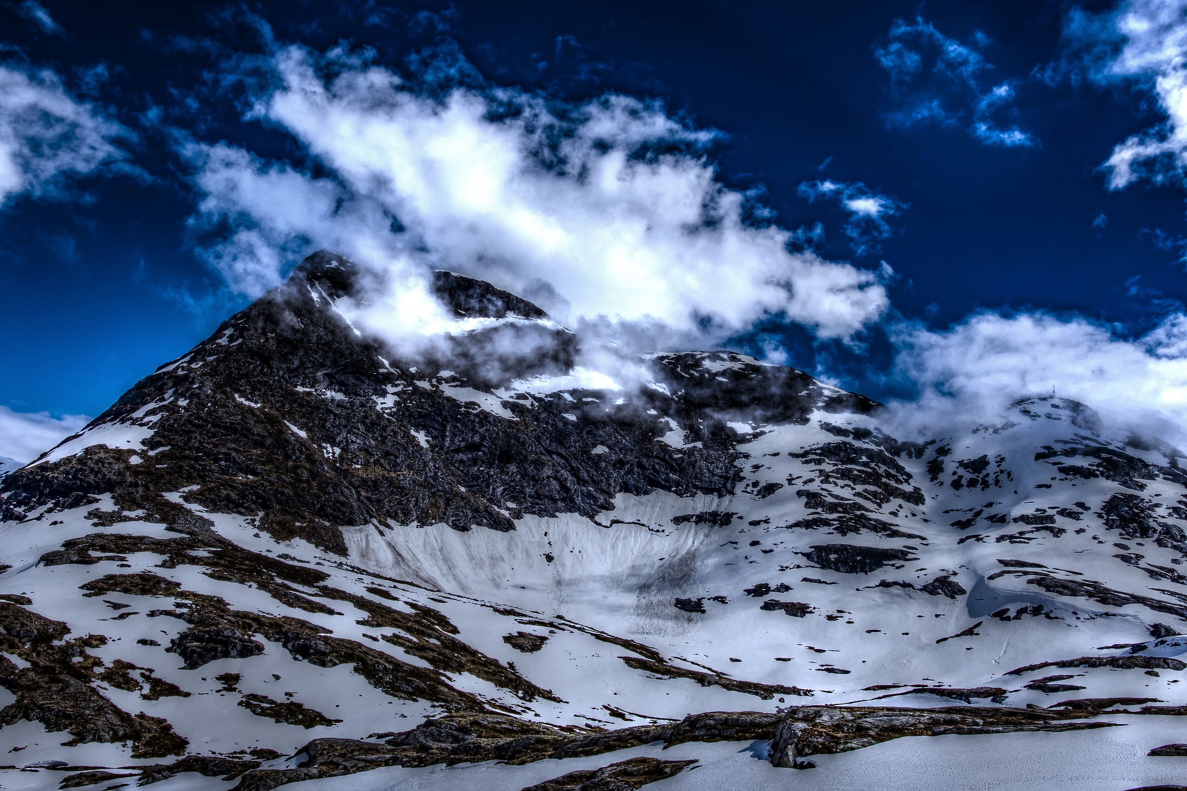 From Tindevegen / Norway