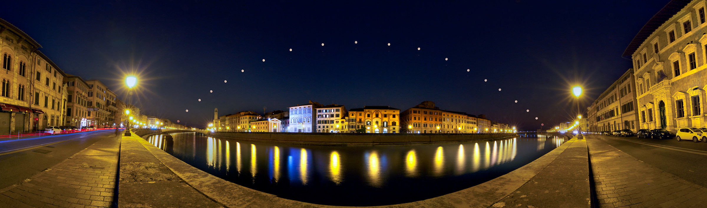 Luna e Saturno sull'Arno.