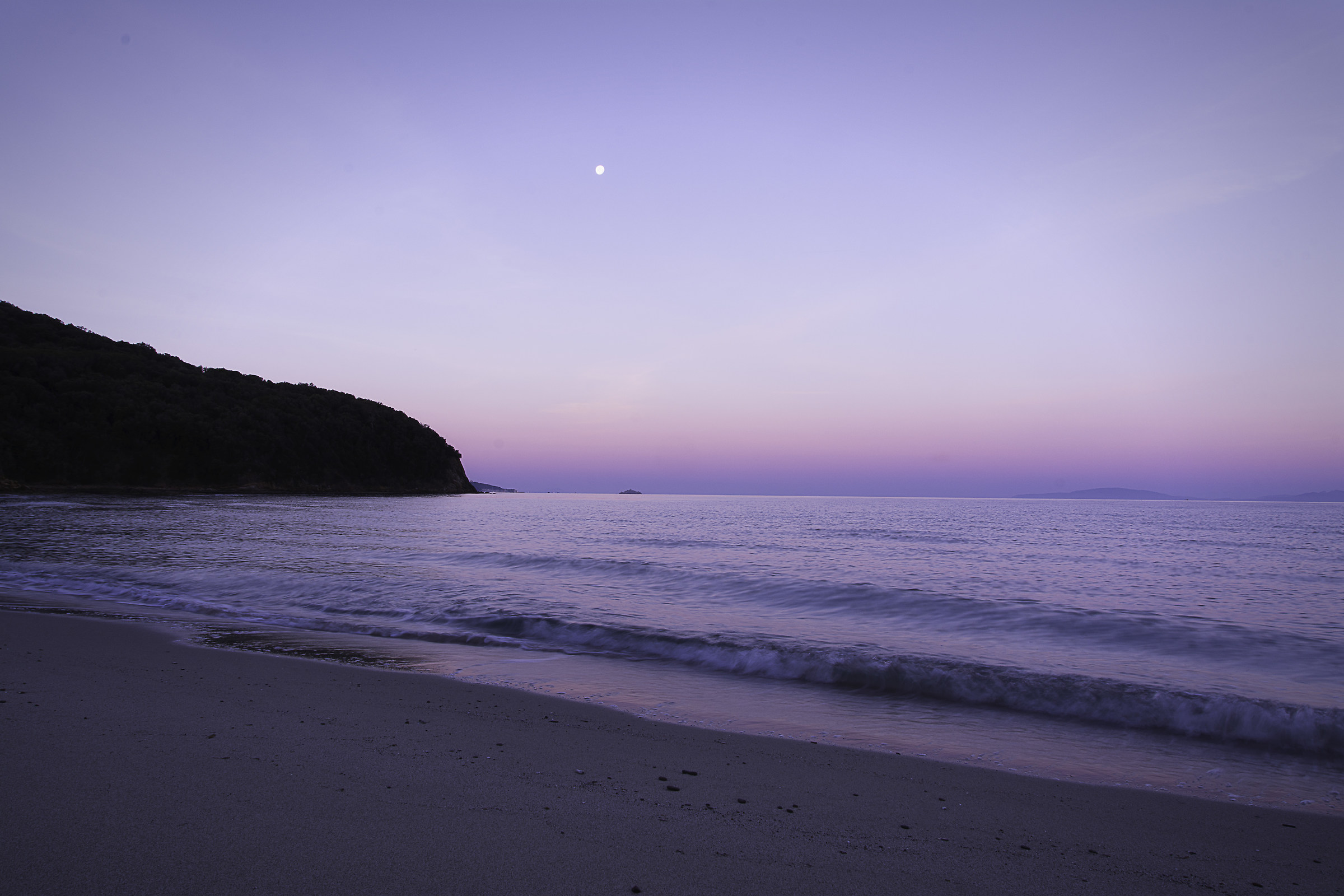 Sunrise at Cala violin