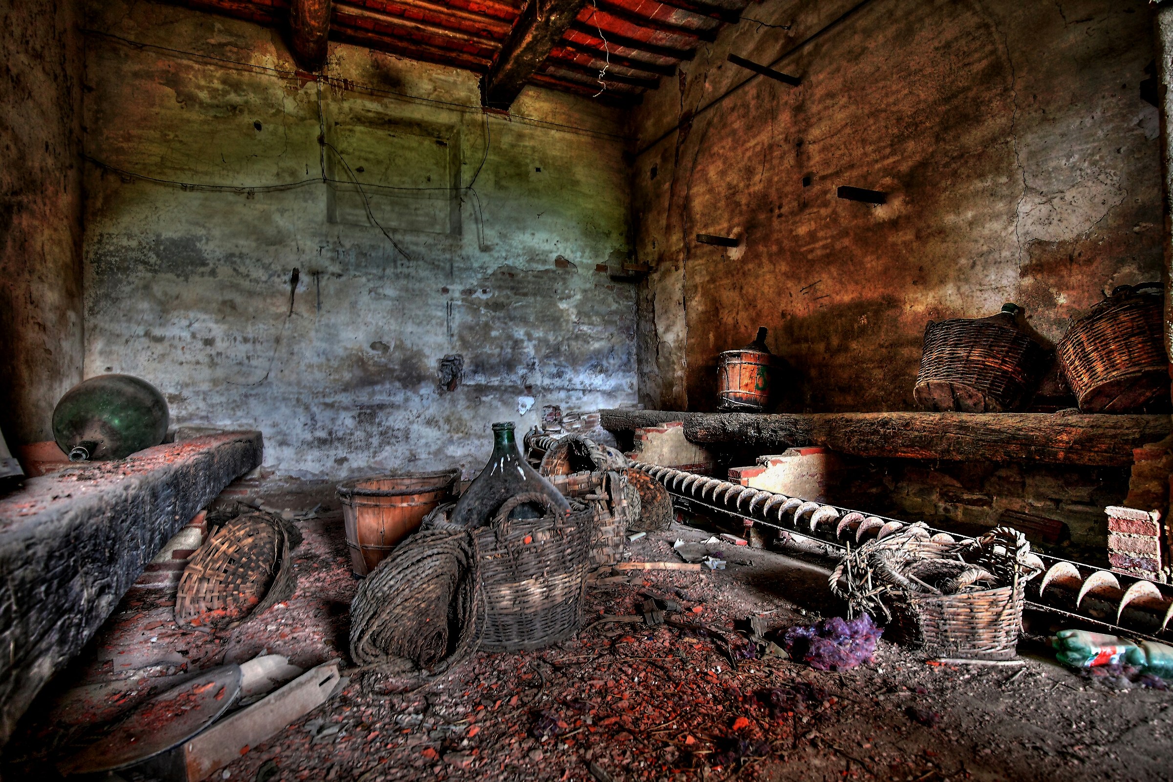 Abbandono in cantina