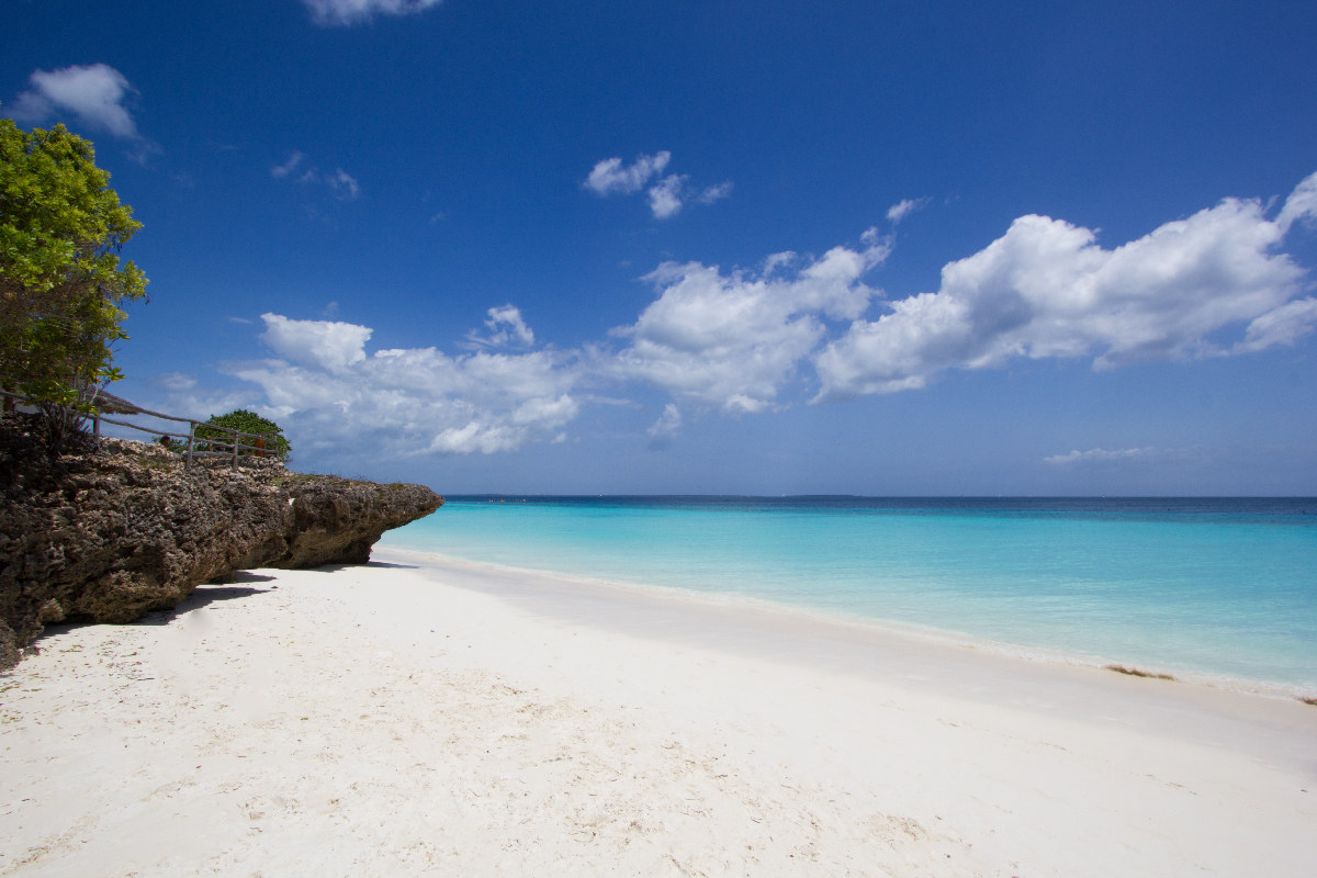 No polarizer. Canon 550d + 10-22mm