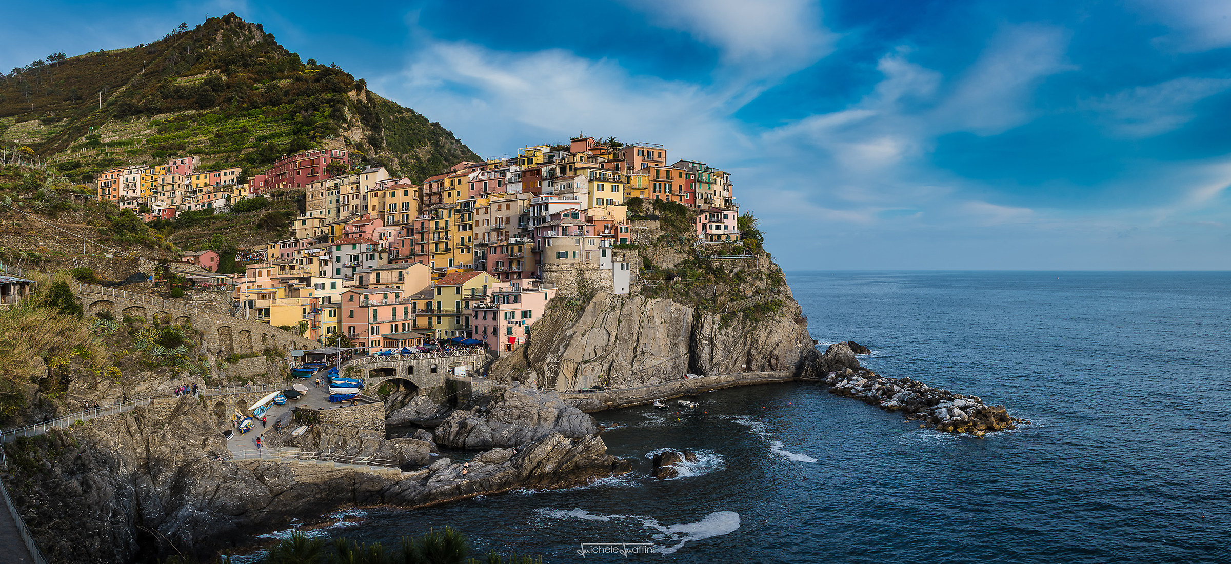Manarola (sp) - Waiting for the sunset