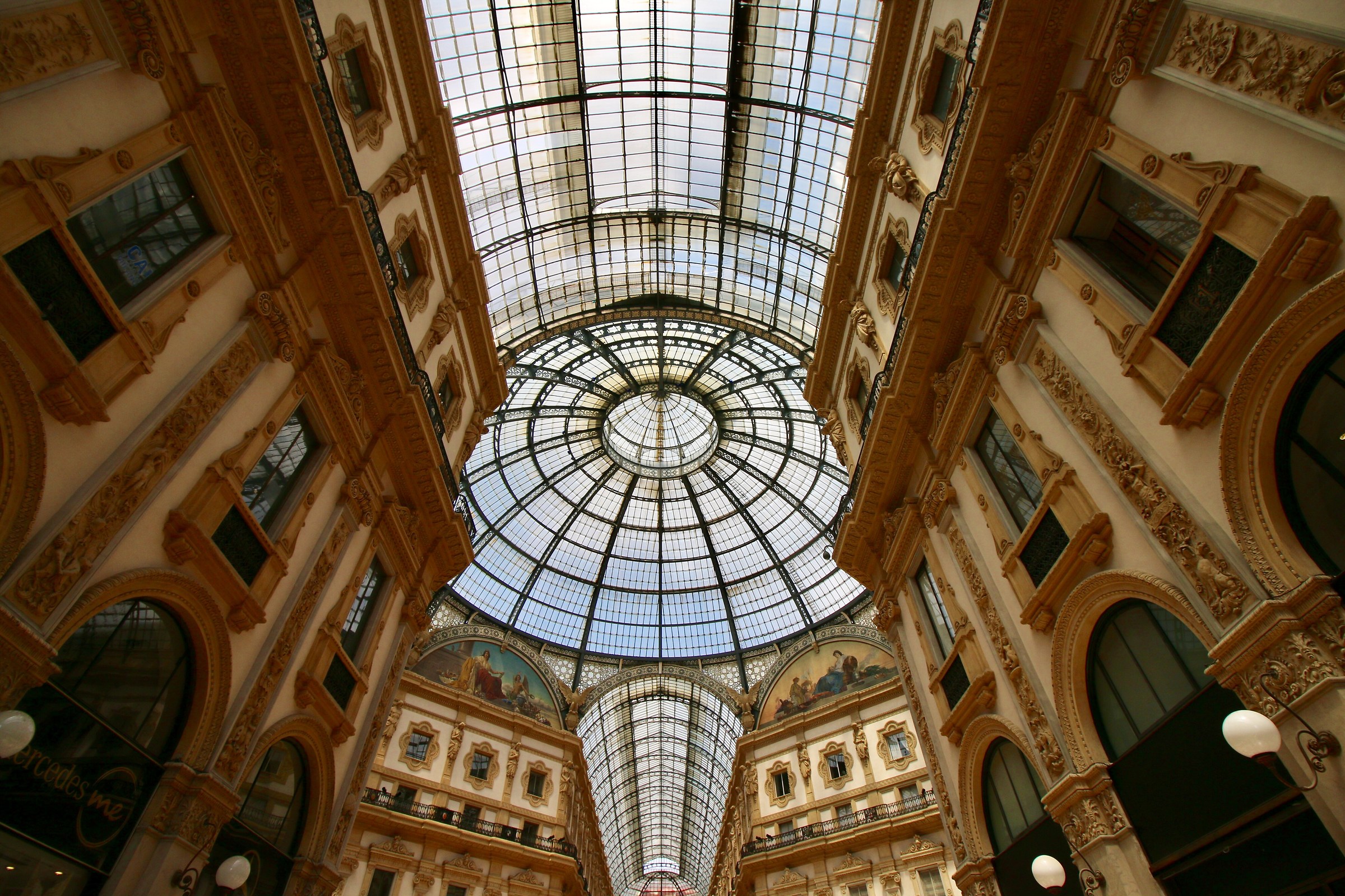 Milan. Detail of the VE Gallery