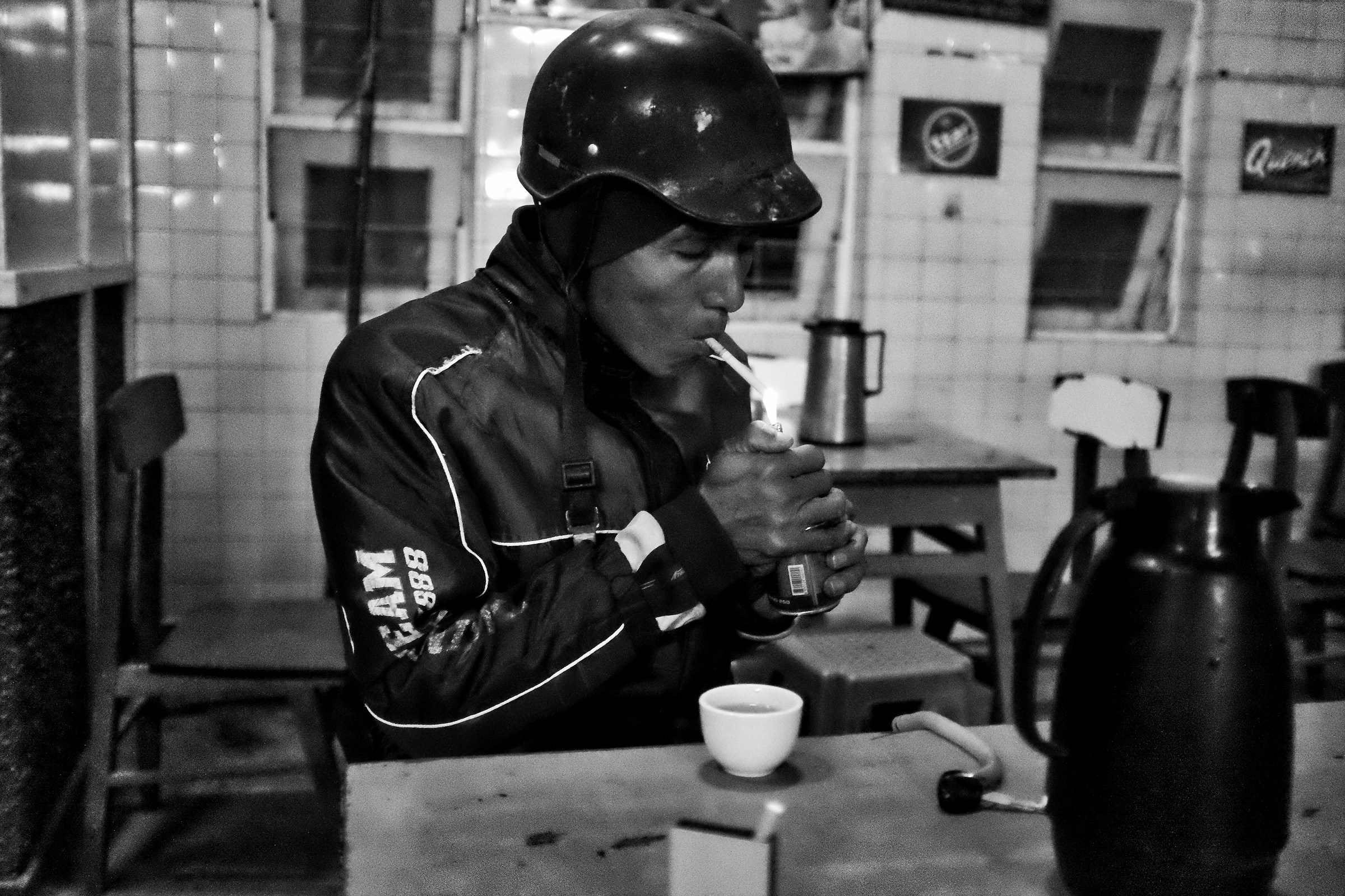 4.00 am: coffee, cigarettes and ready to go to work