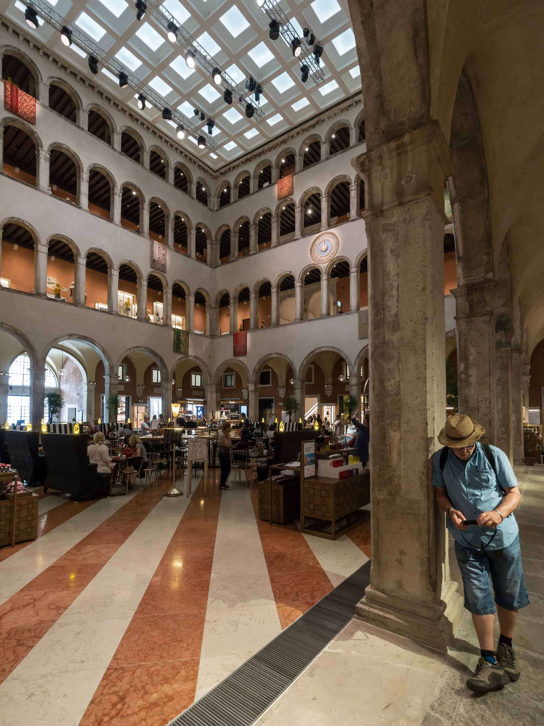 Fondaco dei Tedeschi - 3