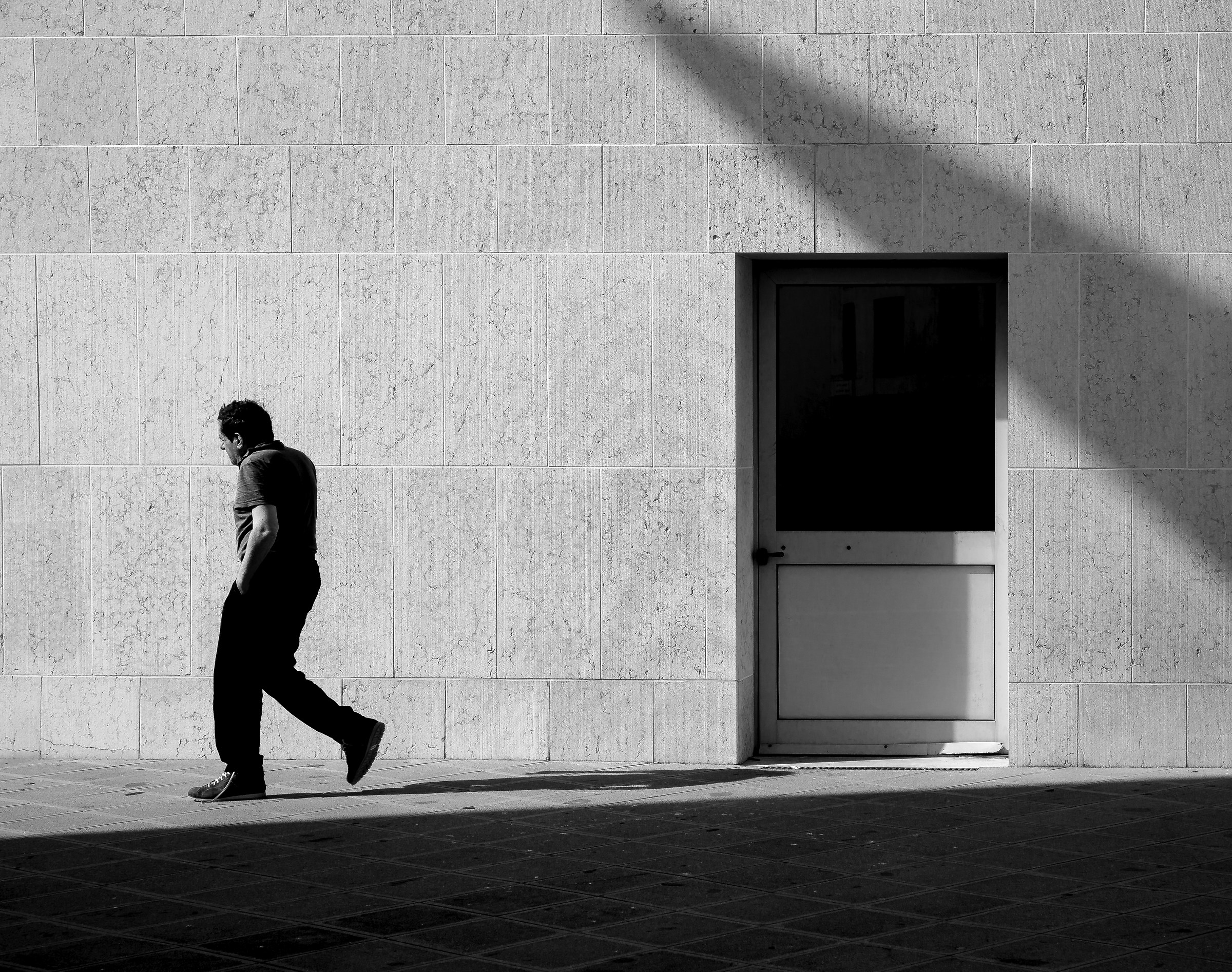 Tutto quello che so e' una porta sul buio (S. Heaney)