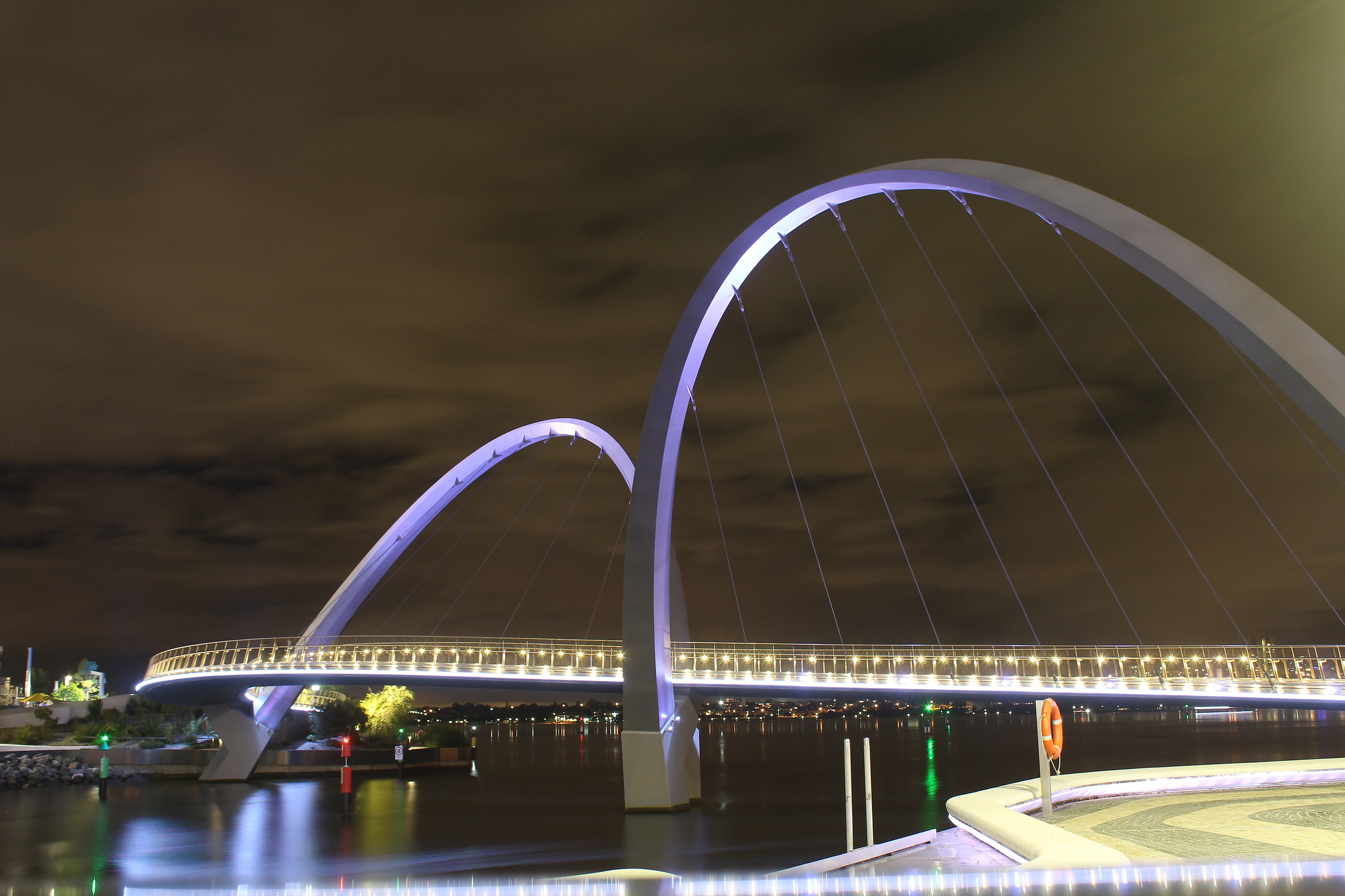 Elizabeth quay arches - Perth