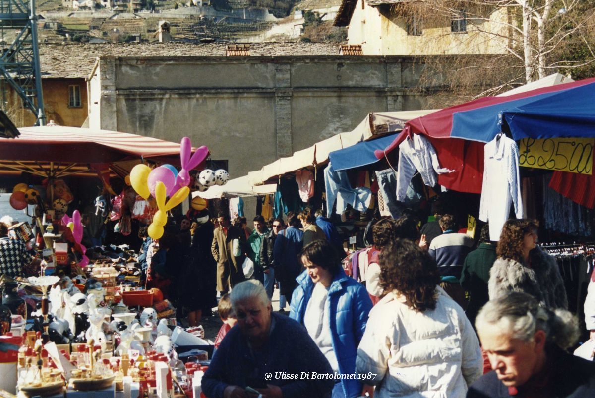 Un mercato in montagna