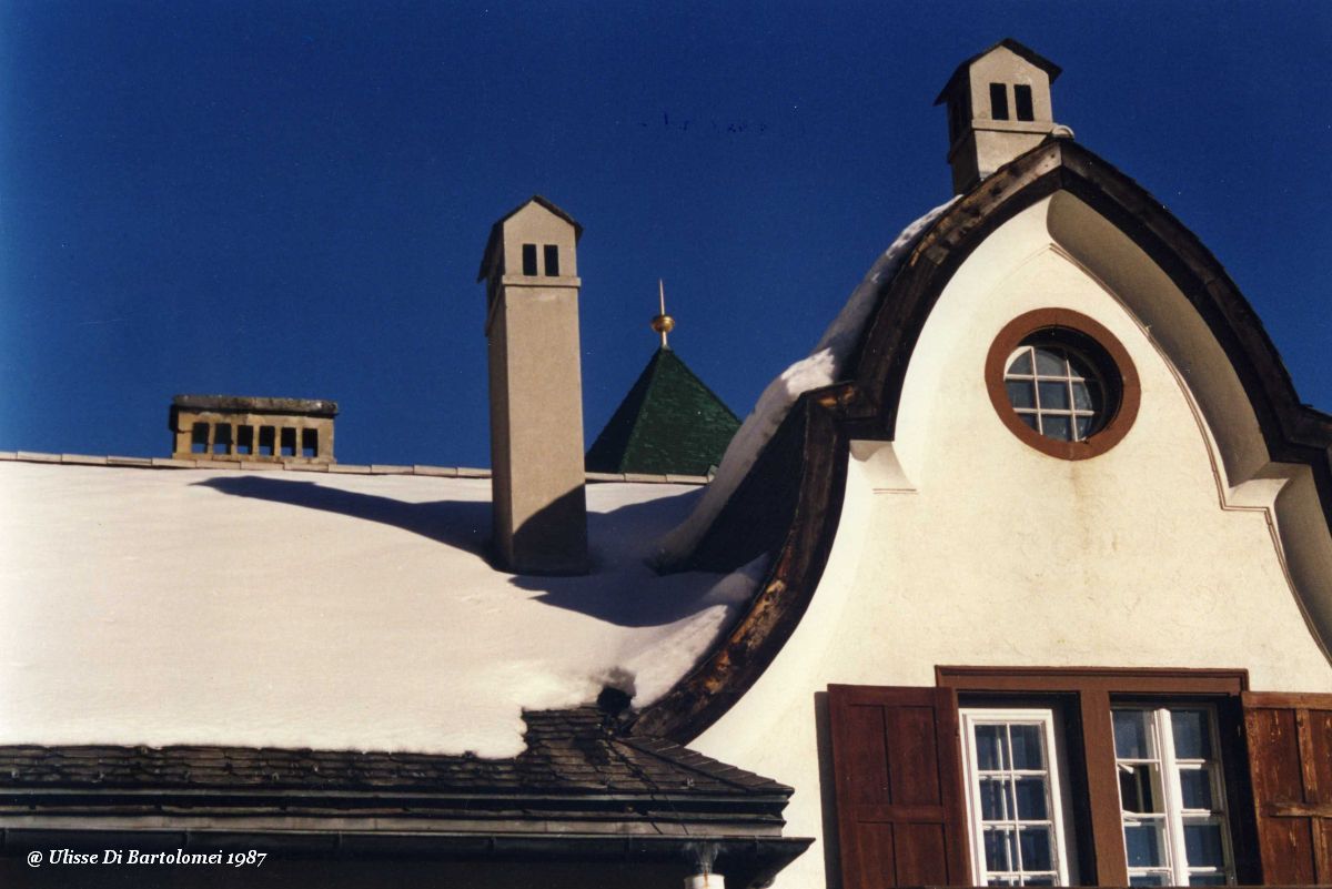 The sky on the roofs