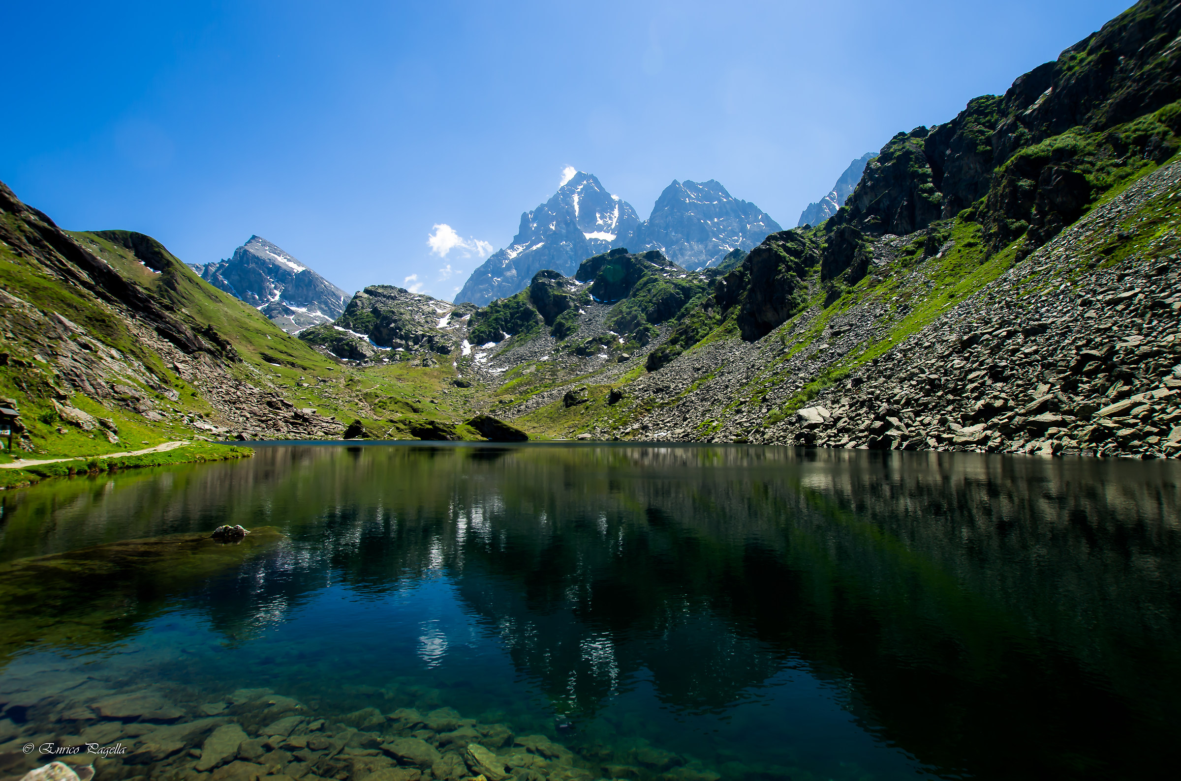 il Monviso visto dal lago Fiorenza