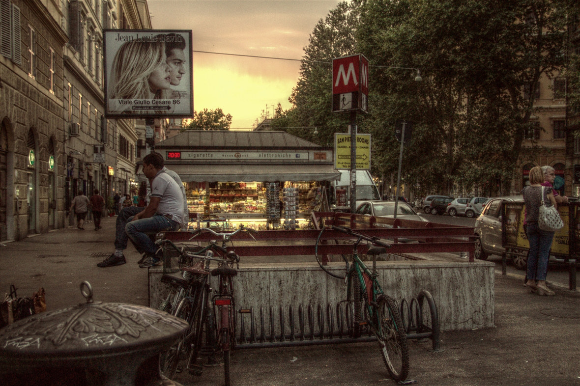 Tramonto sulla strada