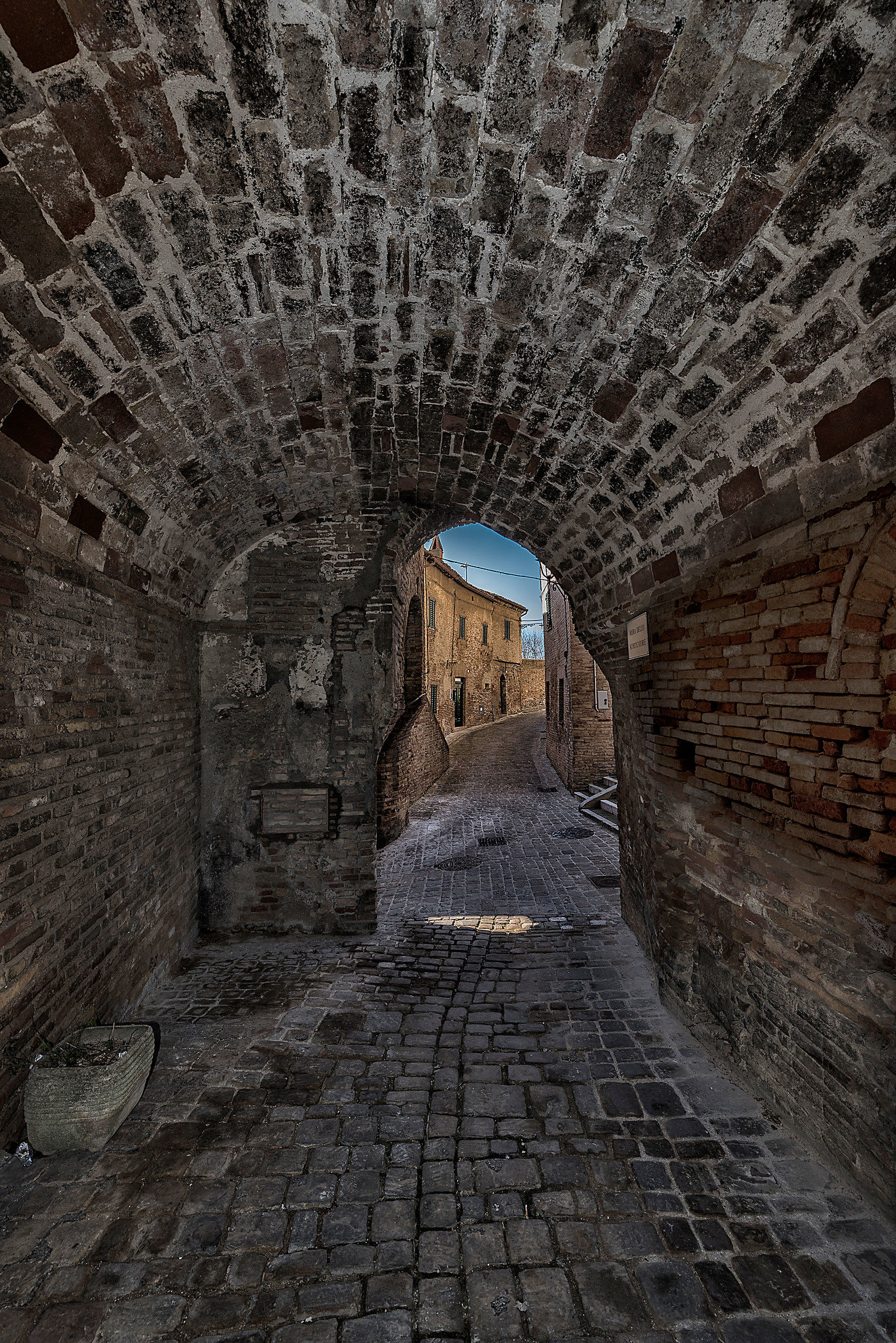 Corinaldo - scavenger wall