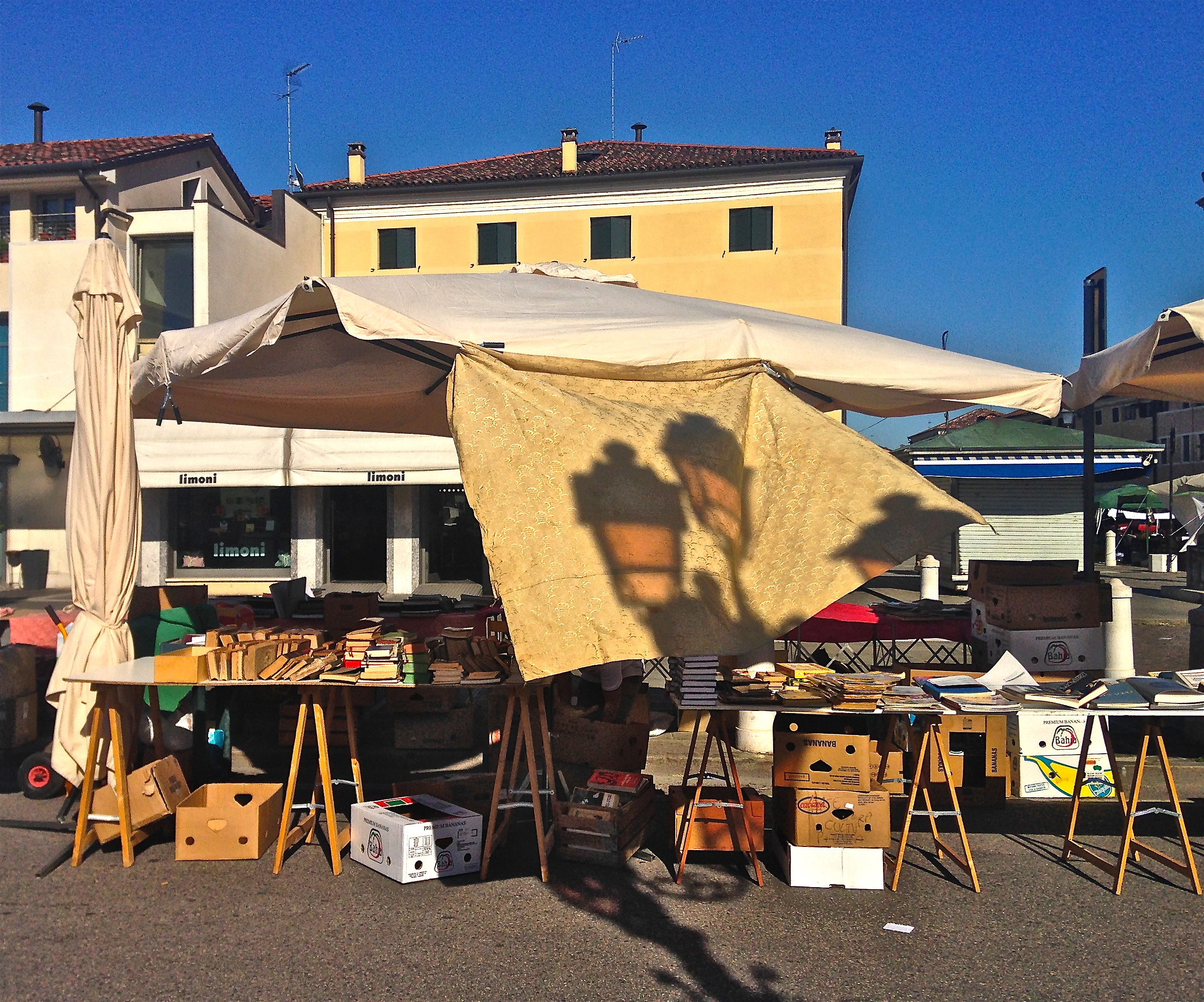 Light game with lanterns