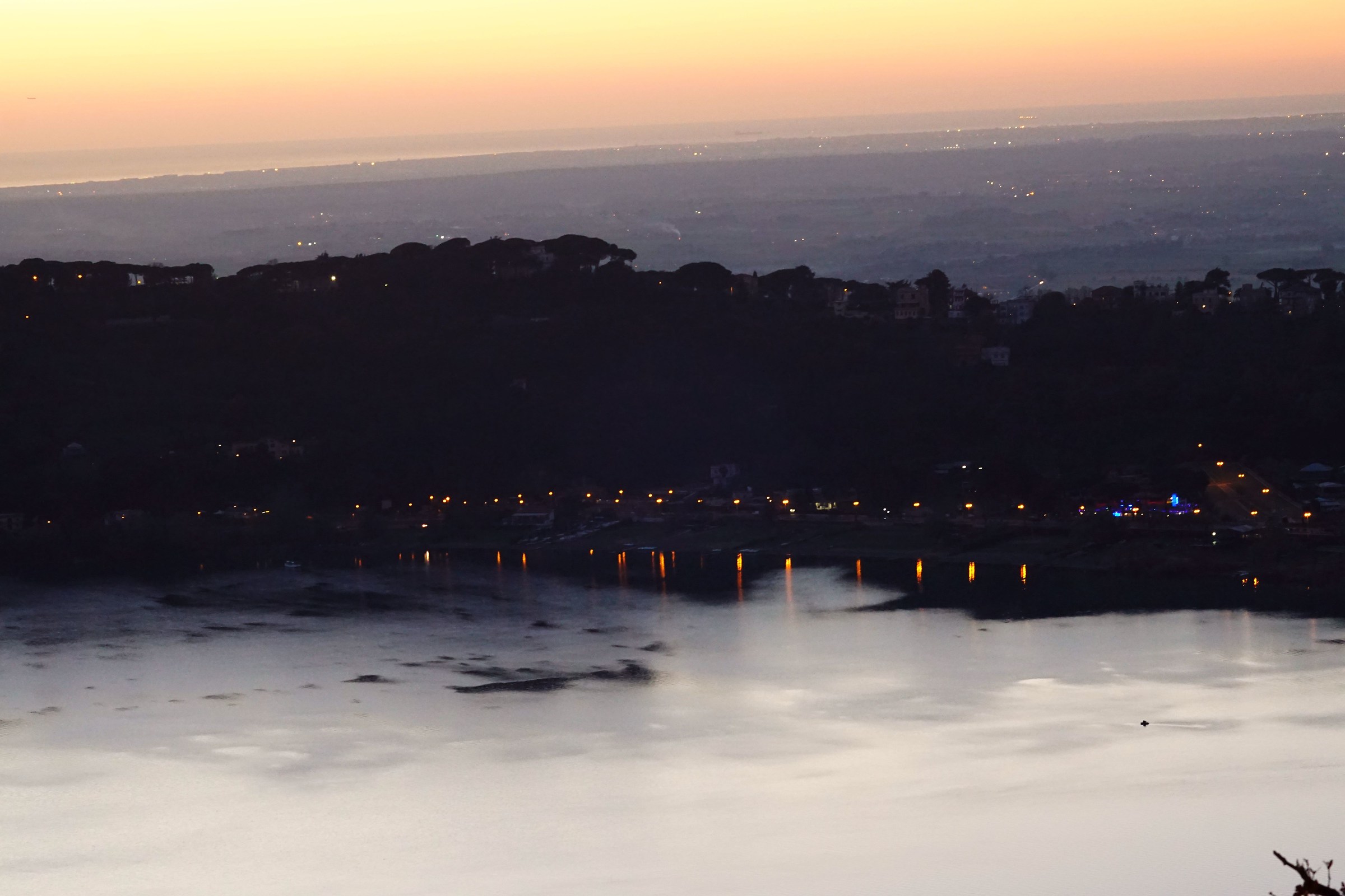 Panoramica del lago di Castel Gandolfo