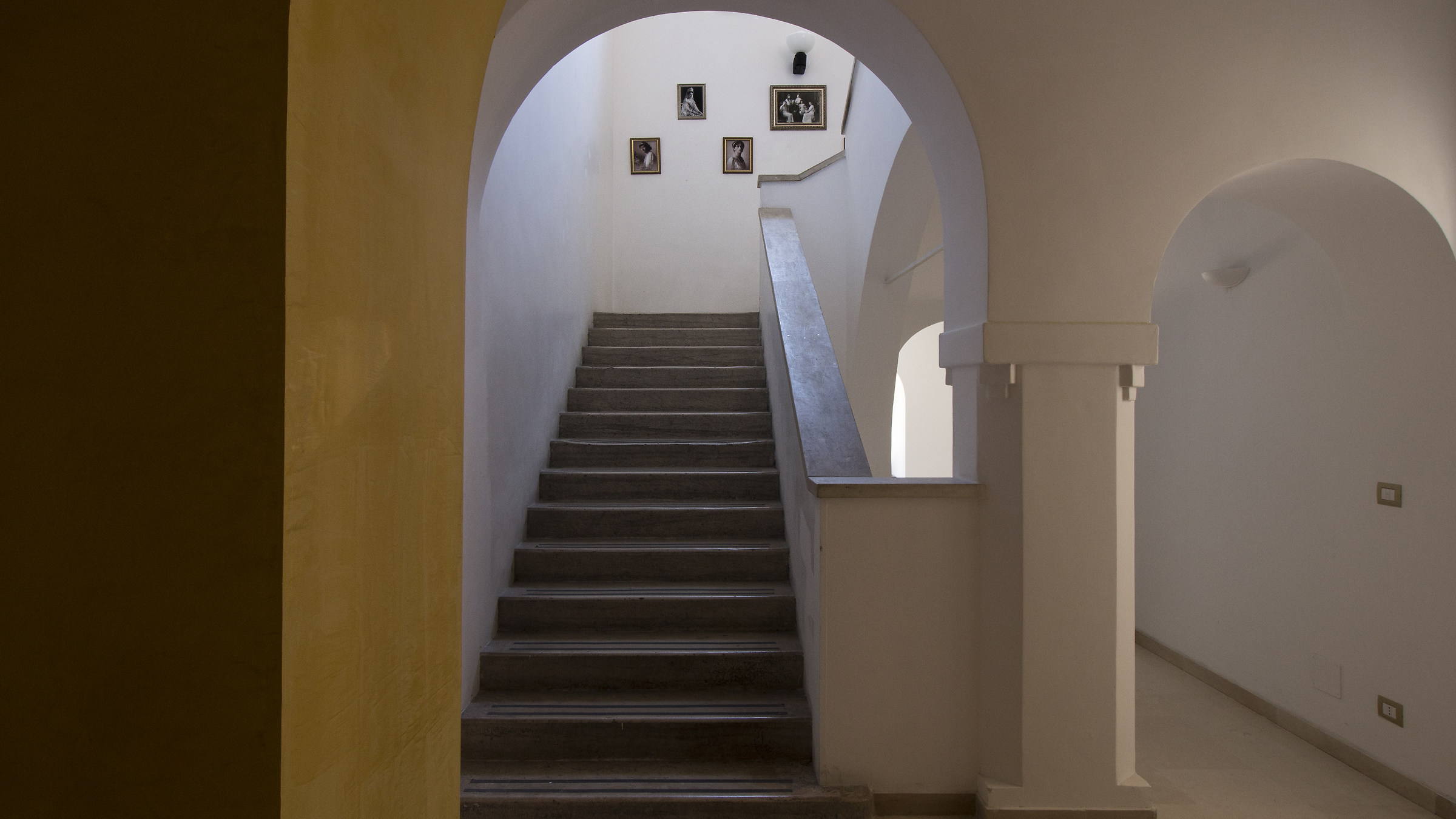 Russian Orthodox Church Bari: stairs for the hostel