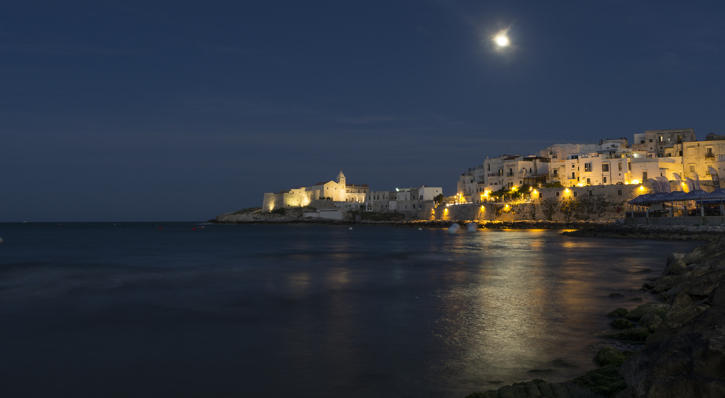 Vieste by night