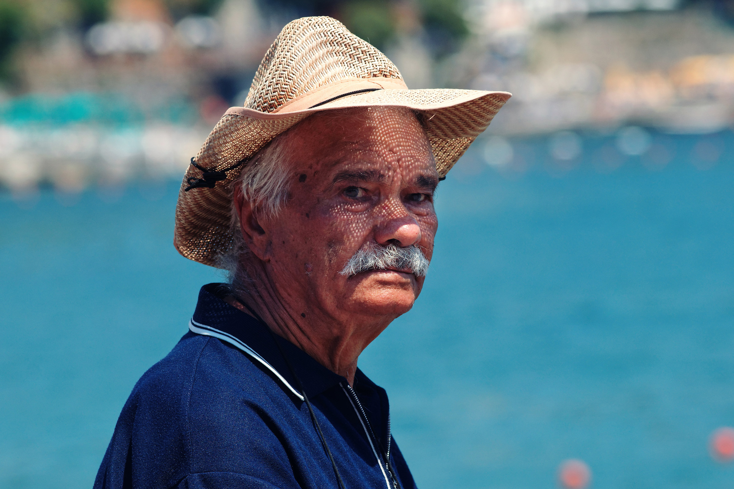 A look is worth more than a thousand words