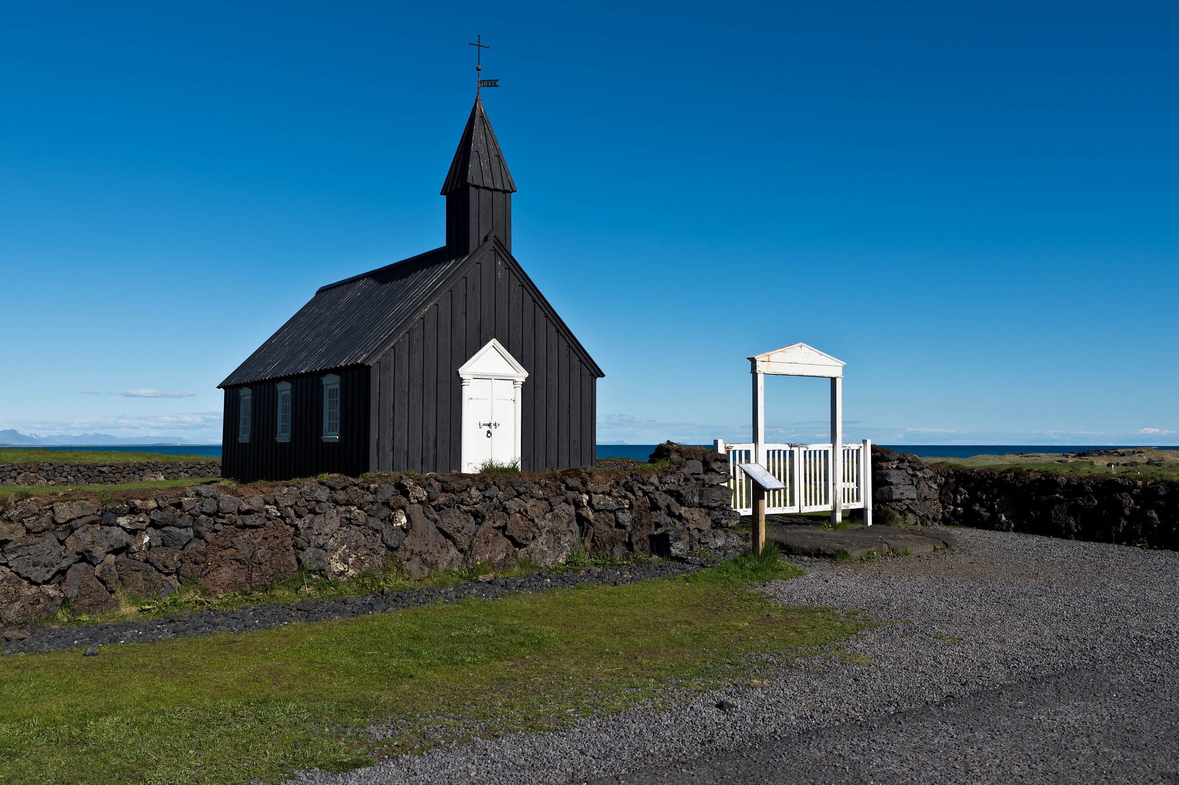 Budir la piccola chiesa Búðakirkja-Islanda.