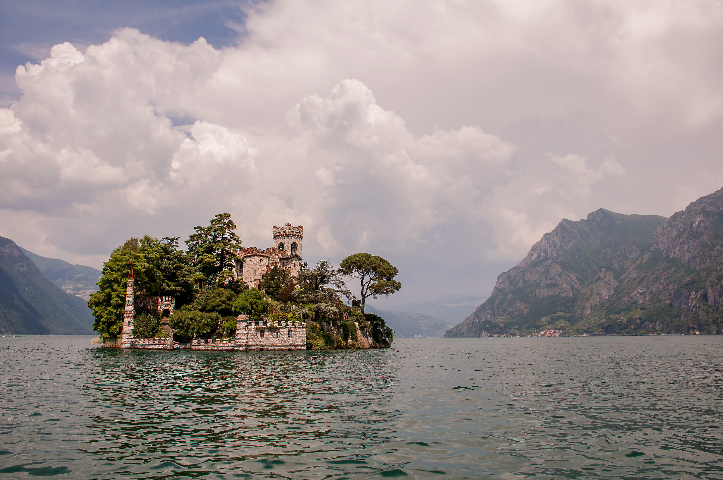 Isola di Loreto. Lago d'Iseo