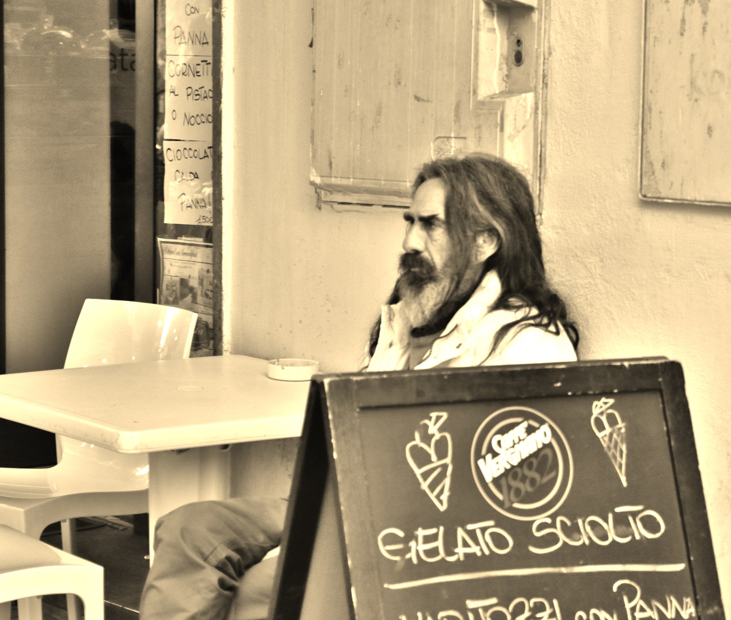 It melts in ice cream