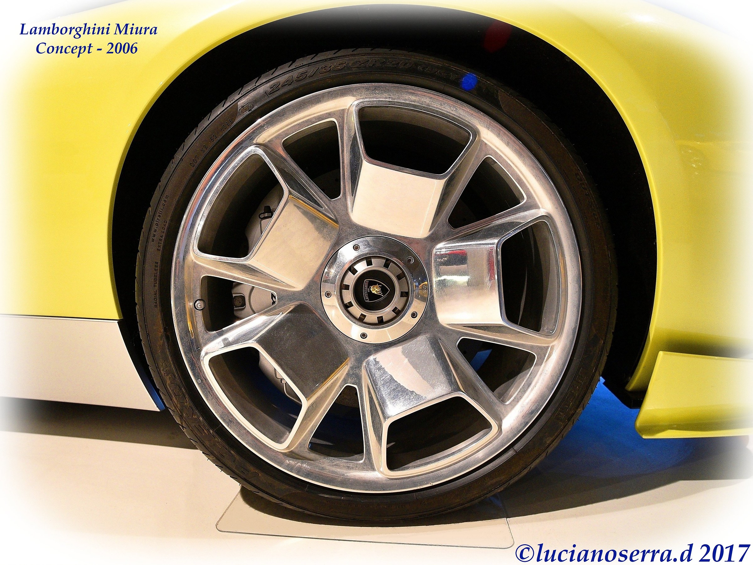 Lamborghini Miura Concept - 2006