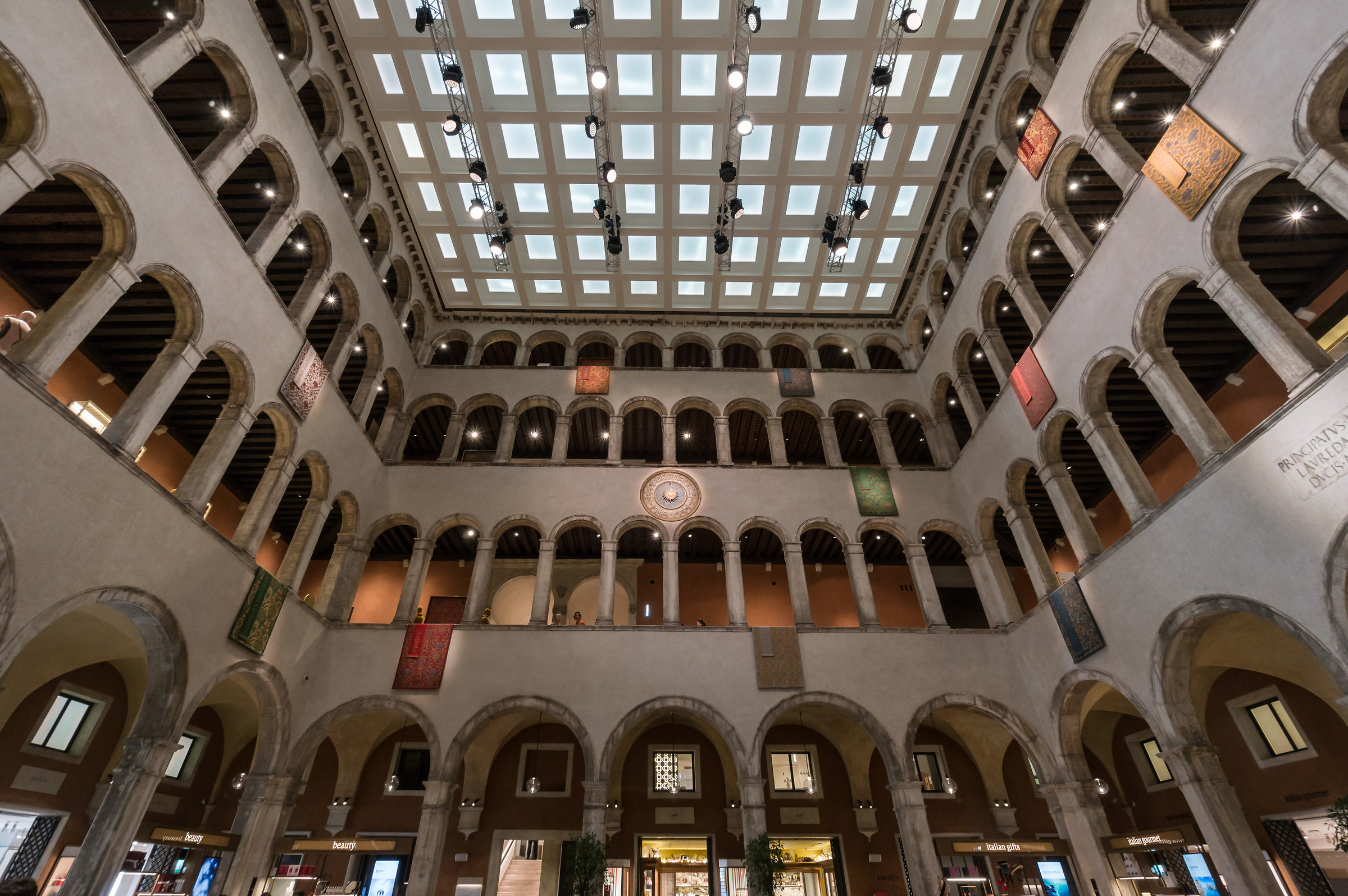 Fondaco dei Tedeschi - 8