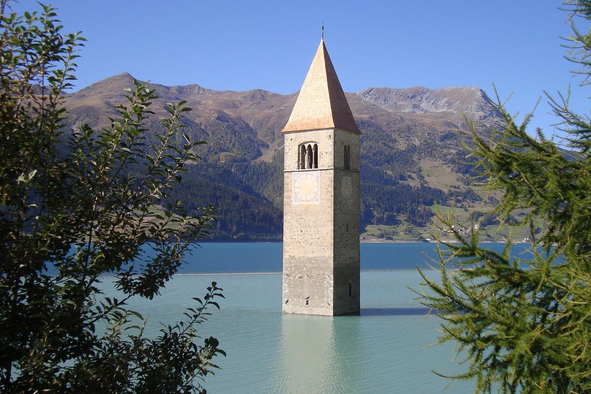 Lake Resia