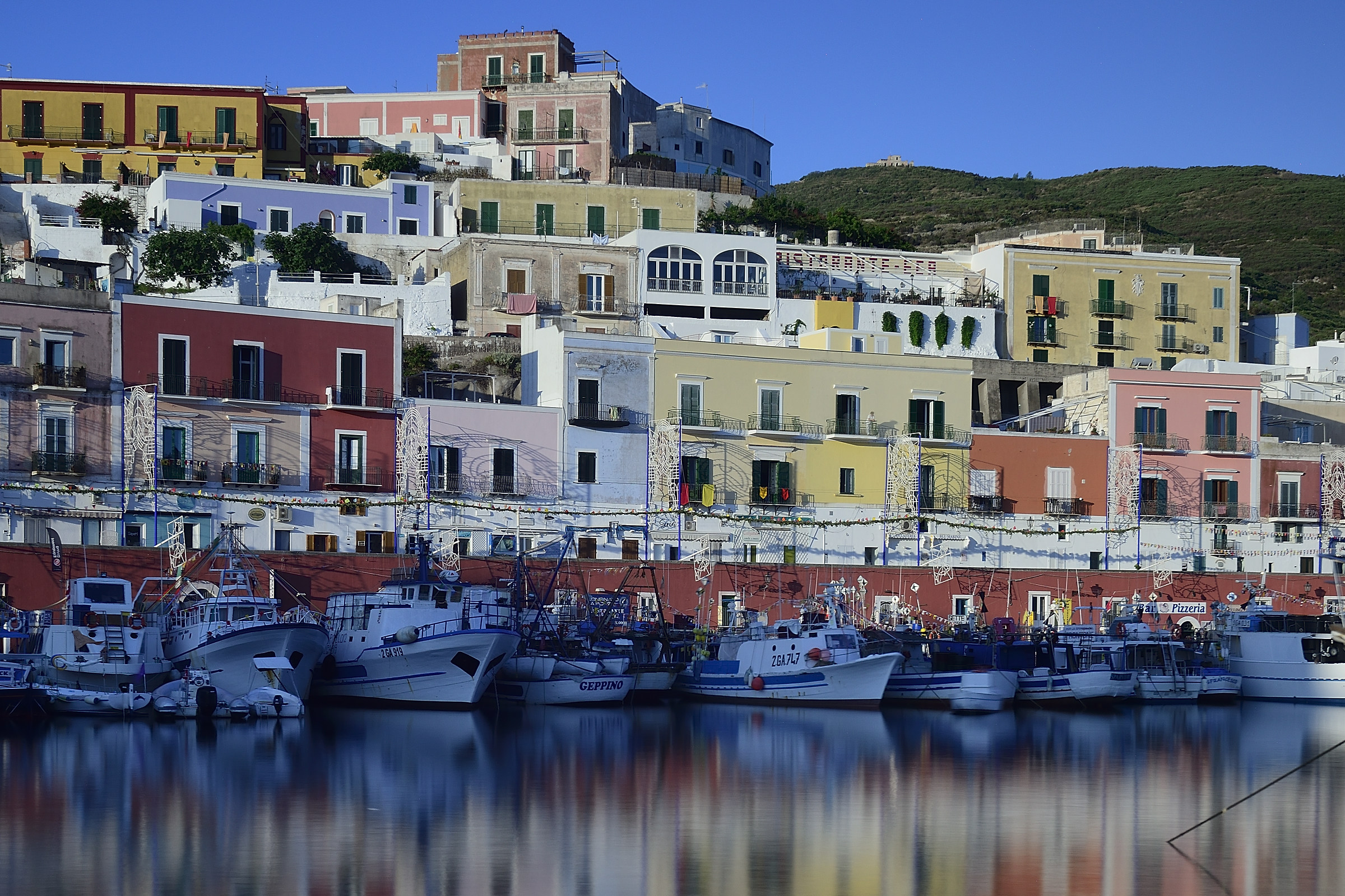 Ponza-Riflessi al Porto