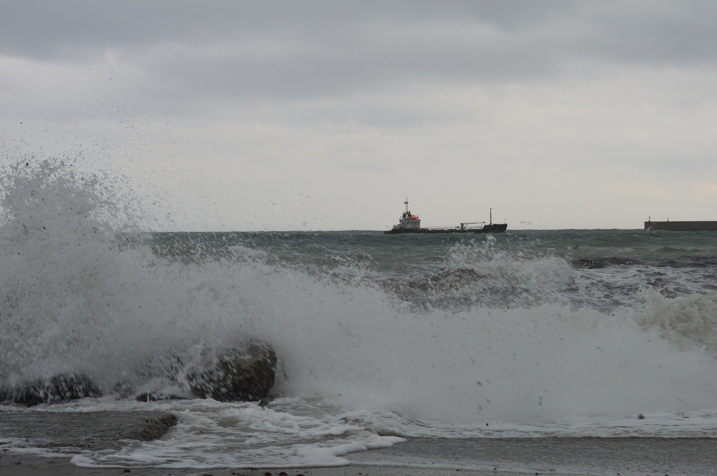 Quasi a ridosso della diga