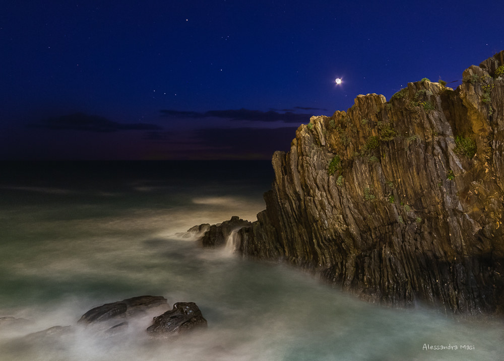 Riomaggiore; Orione, la Luna e Aldebaran appena uscito