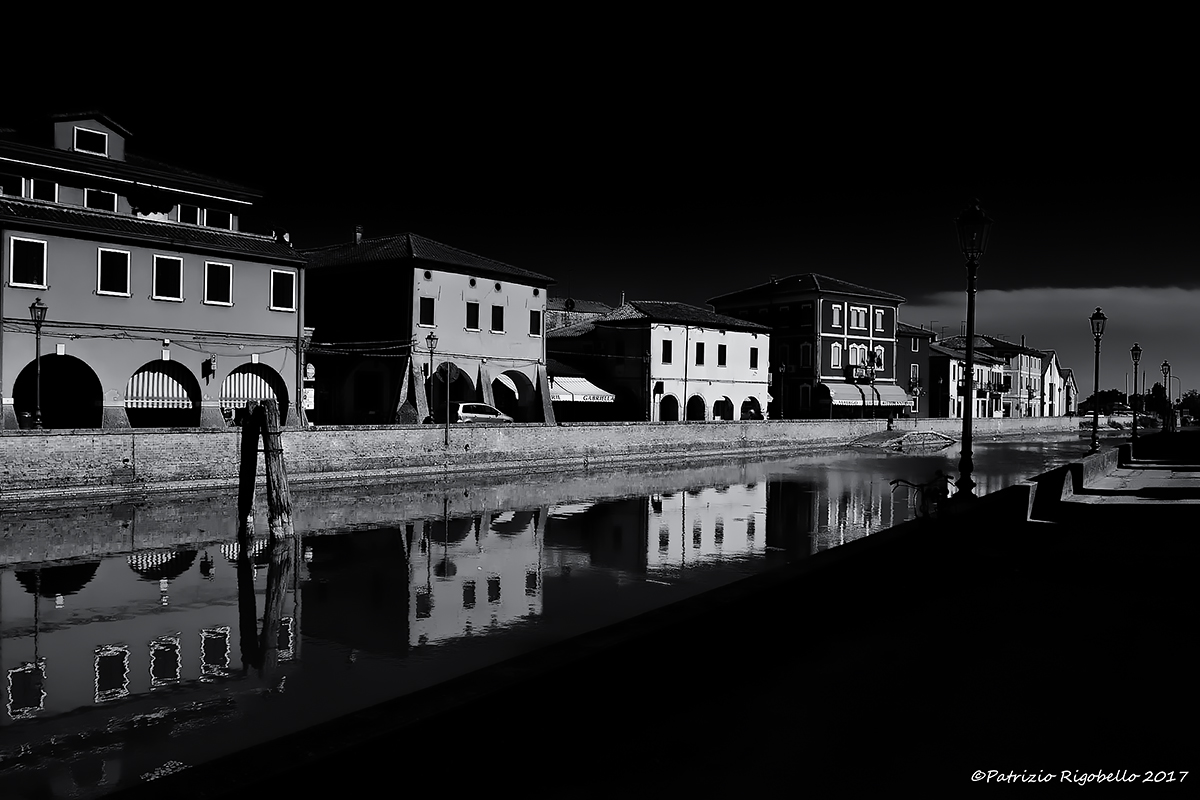 Loreo nello specchio del silenzio