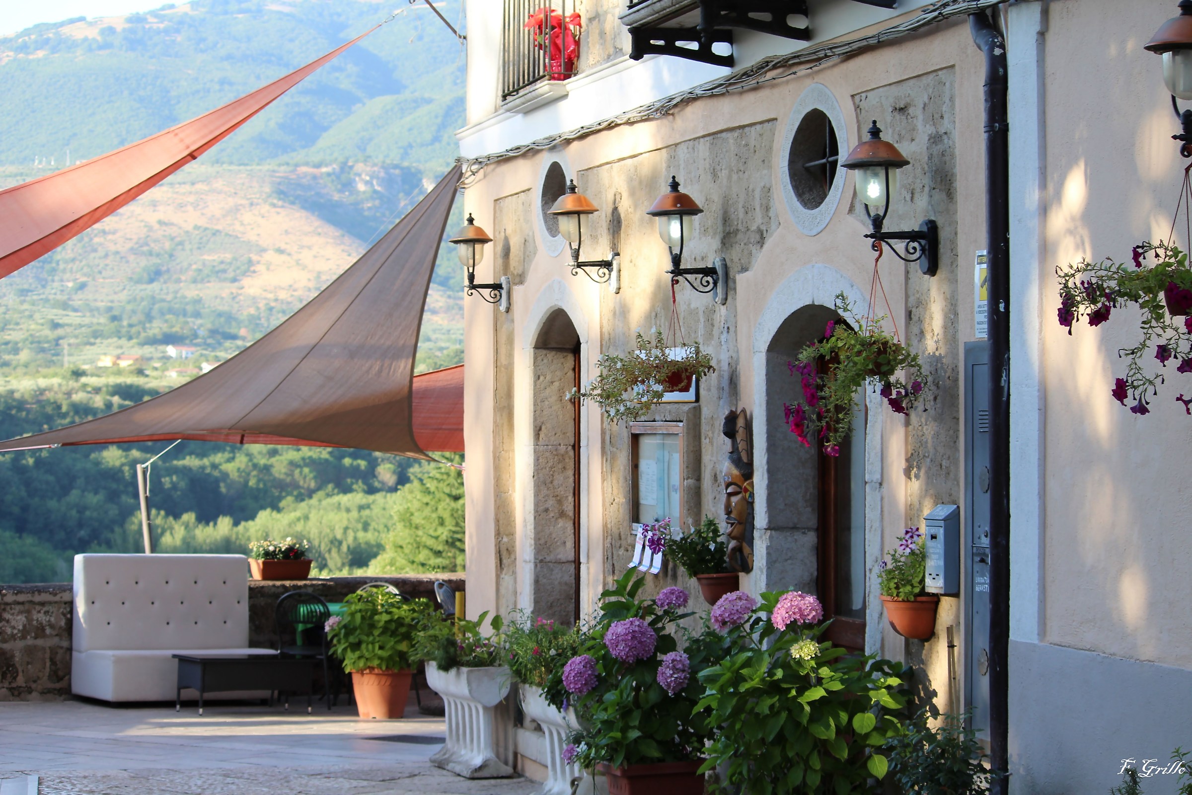 Passeggiata a Sant'Agata dei Goti, lato valle