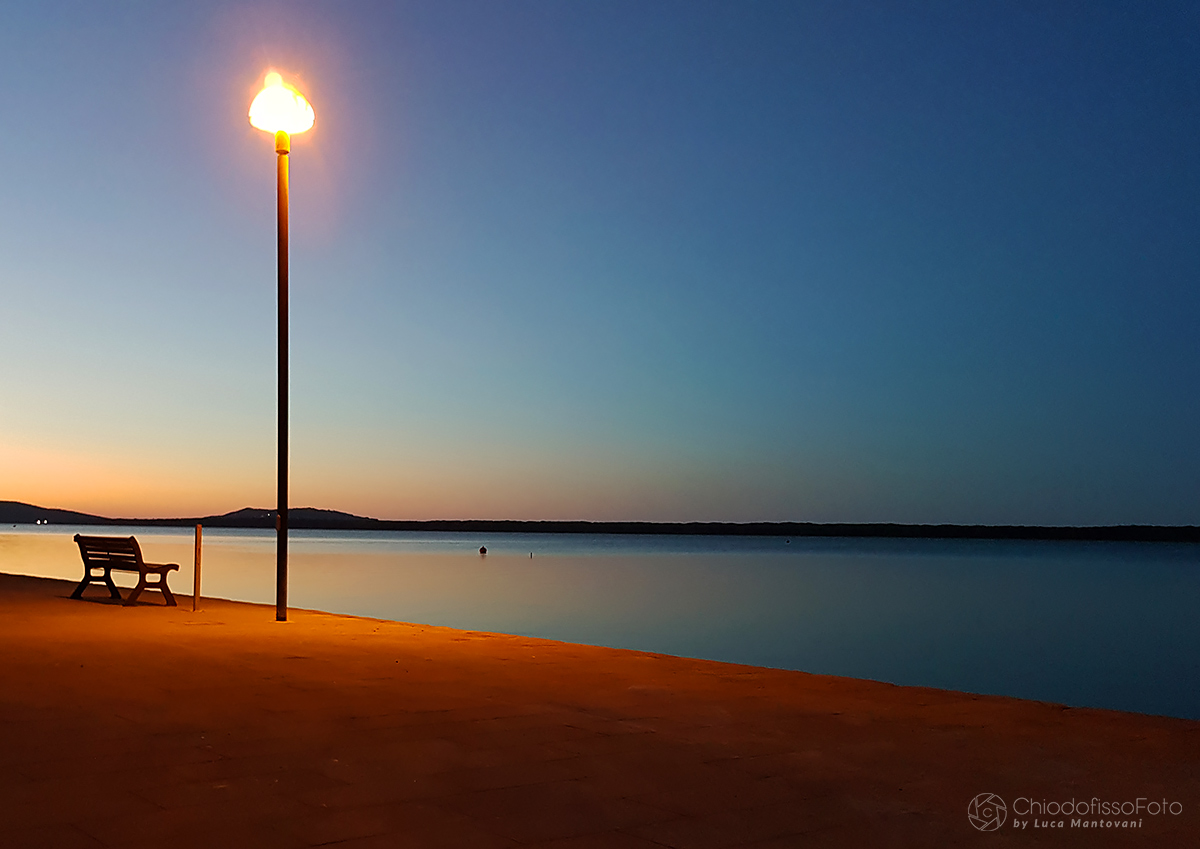 Orbetello, alba sulla laguna di levante.