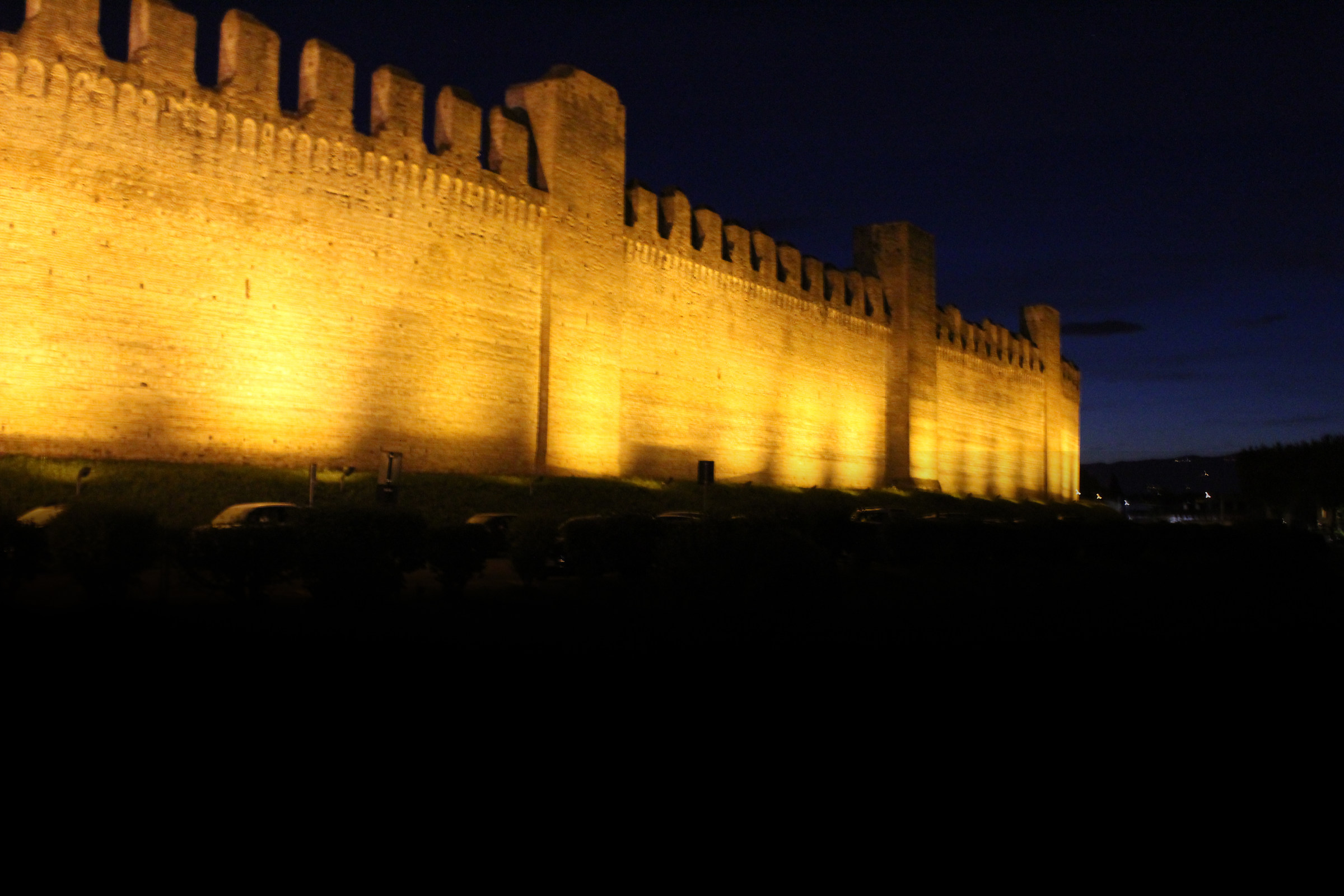 Walls in the darkness